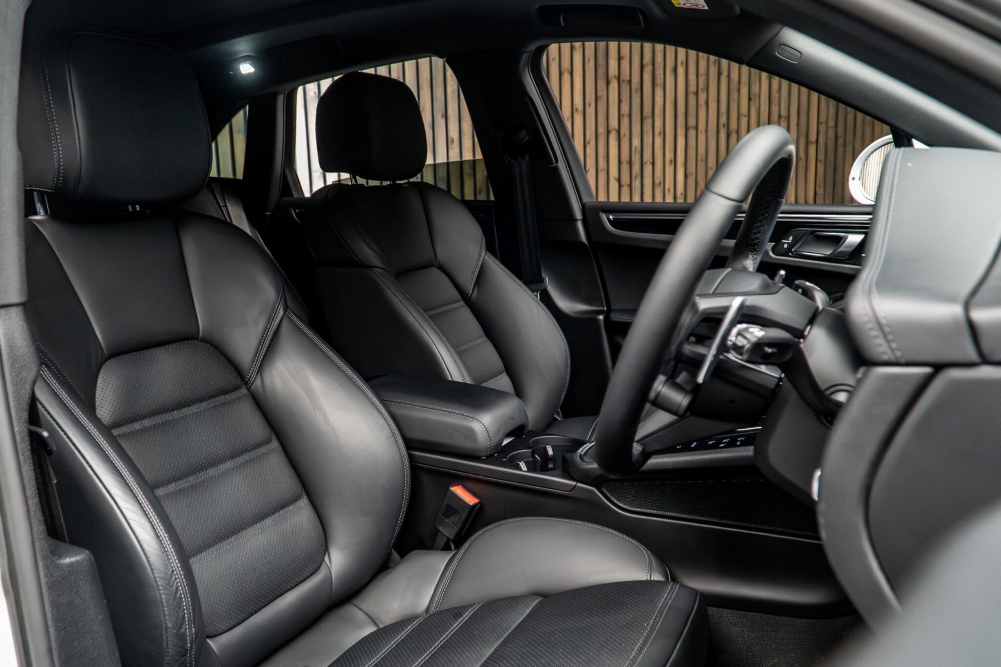 PORSCHE MACAN ESTATE S 5dr PDK for sale UK - Slide 2