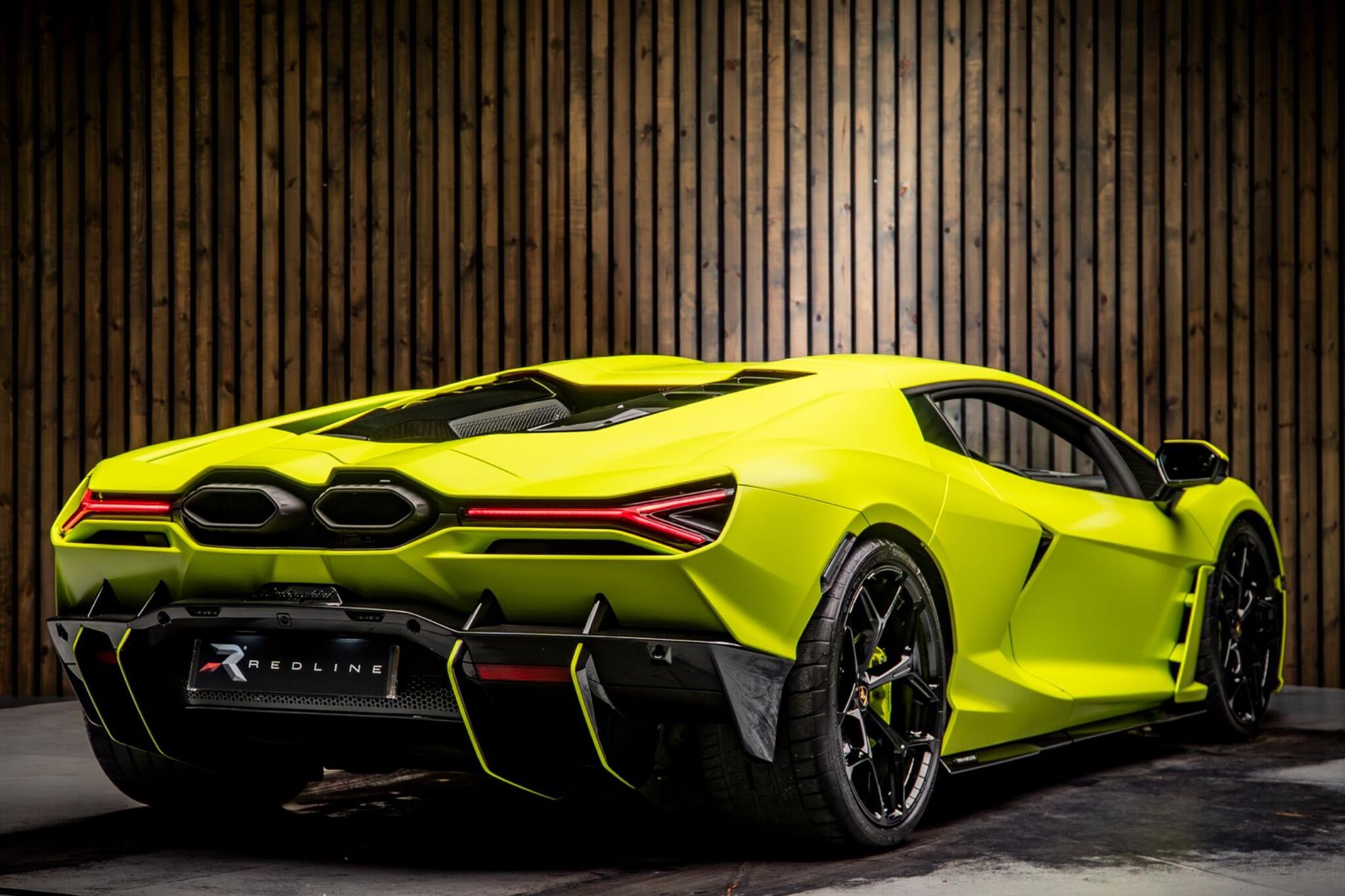 LAMBORGHINI REVUELTO COUPE 6.5 V12 1015 PHEV 2dr DCT for sale UK - Slide 4