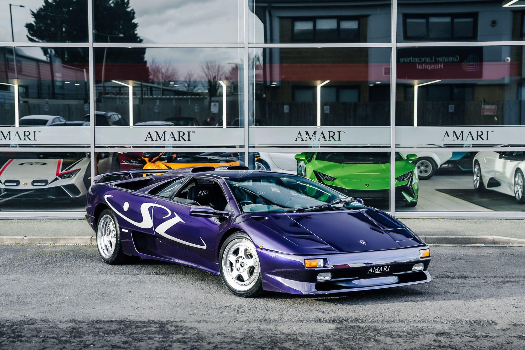 LAMBORGHINI DIABLO SV Coupe 2dr for sale UK - Slide 2