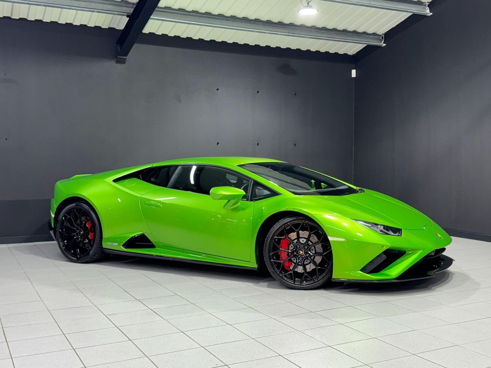 LAMBORGHINI HURACAN COUPE LP 610-4 2dr LDF for sale UK - Slide 10