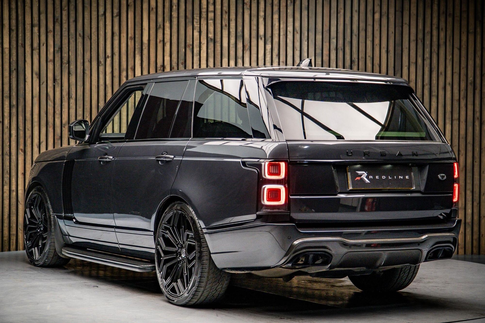 LAND ROVER RANGE ROVER DIESEL ESTATE 3.0 SDV6 Vogue 4dr Auto for sale UK - Slide 3