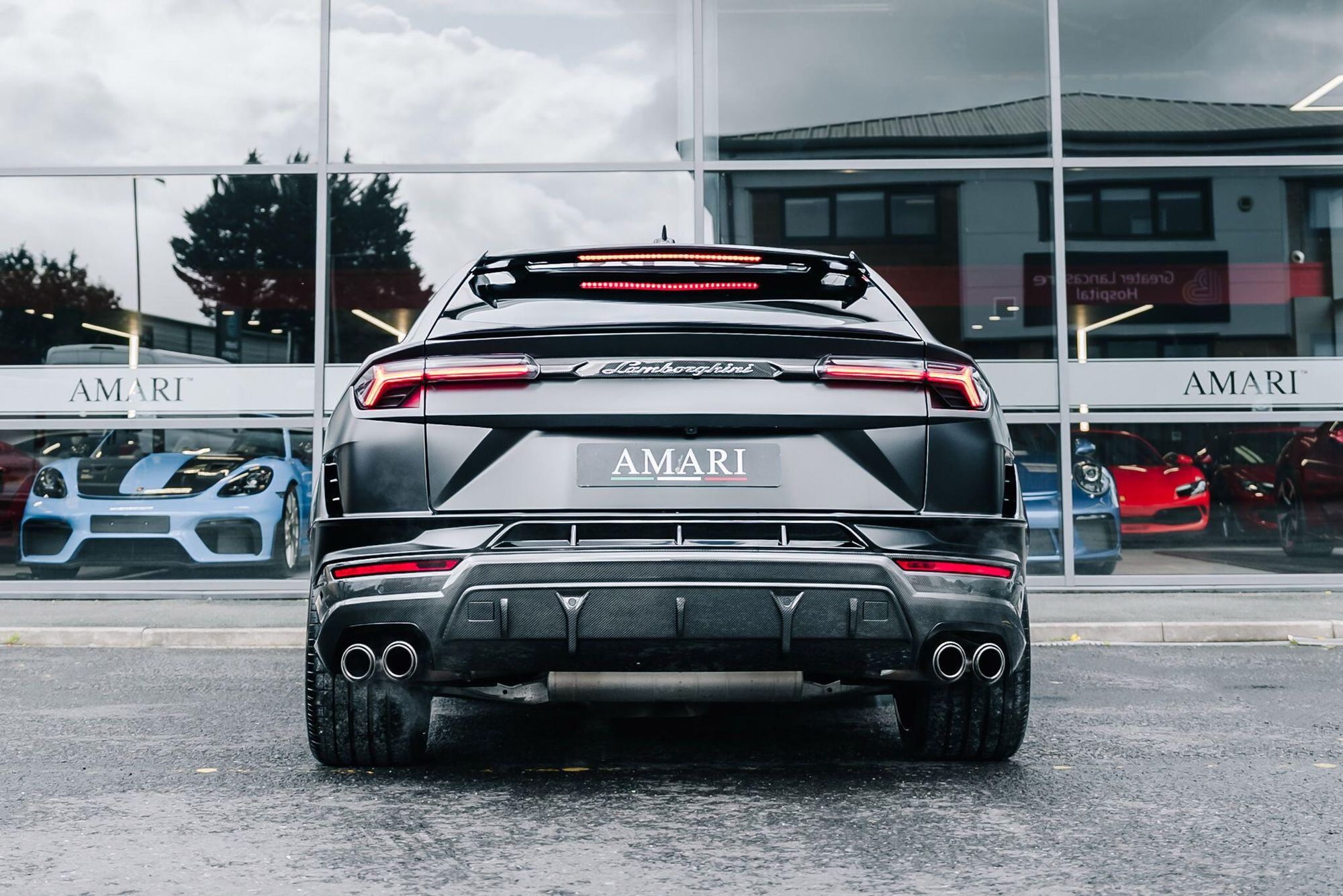 LAMBORGHINI URUS ESTATE 4.0T FSI V8 Performante 5dr Auto for sale UK - Slide 7