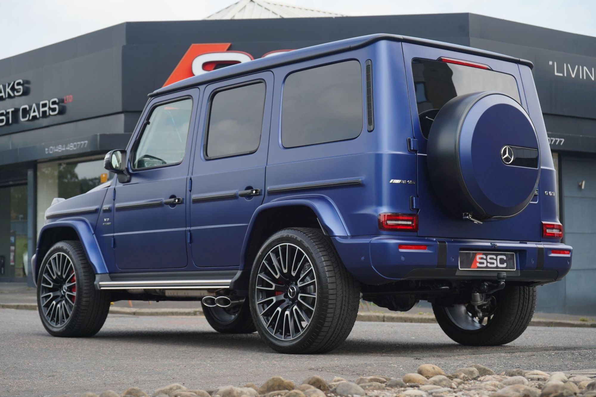 MERCEDES-BENZ G CLASS AMG STATION WAGON SPECIAL EDITIONS G63 Manufaktur Edition 5dr 9G-Tronic for sale UK - Slide 2