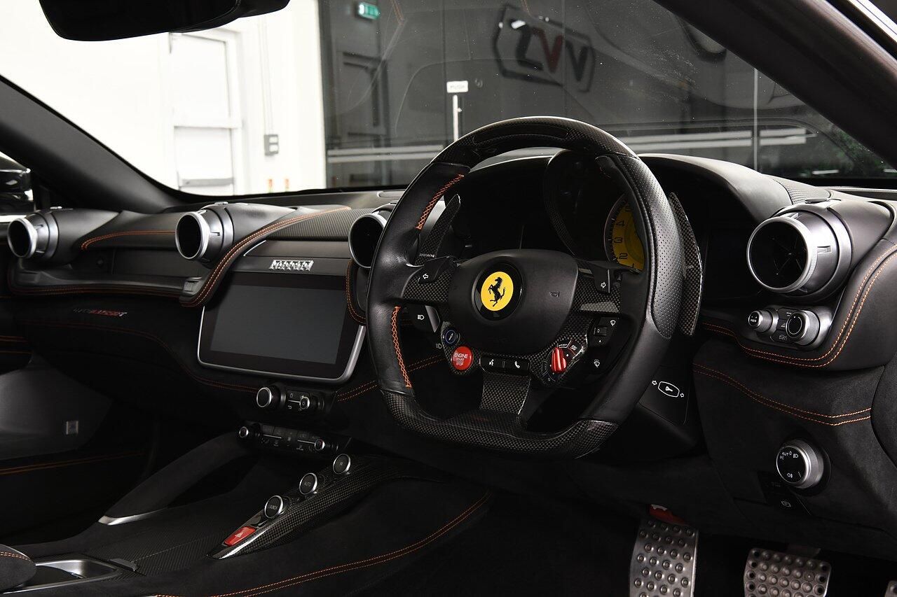 FERRARI GTC4 LUSSO COUPE T 2dr Auto for sale UK - Slide 5