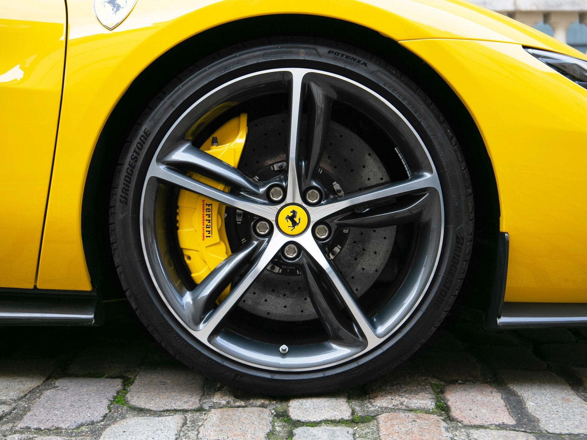 FERRARI 296 CONVERTIBLE GTS 2dr Auto for sale UK - Slide 10