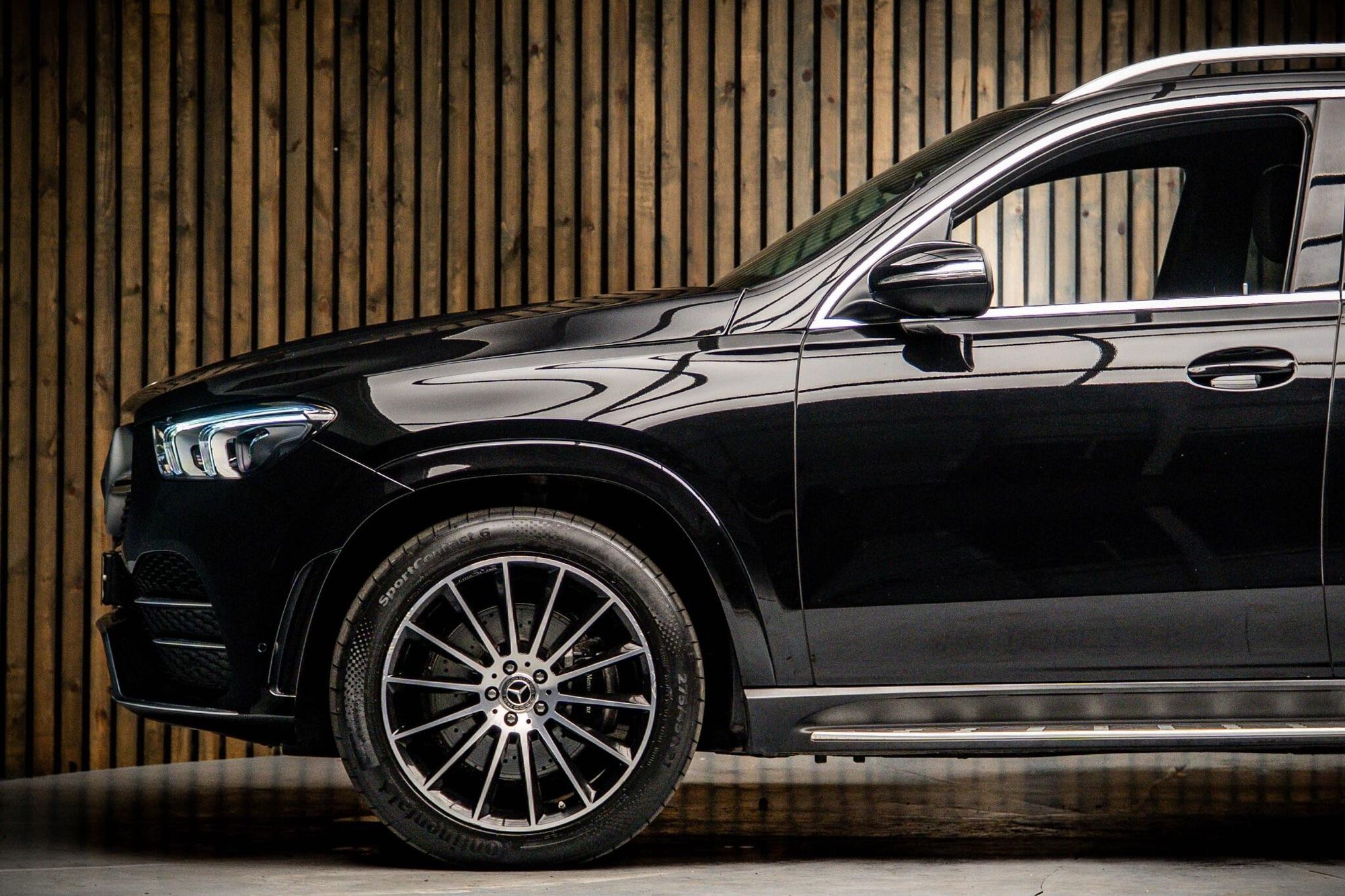 MERCEDES-BENZ GLE DIESEL ESTATE GLE 400d 4Matic AMG Line 5dr 9G-Tronic [7 Seat] for sale UK - Slide 9