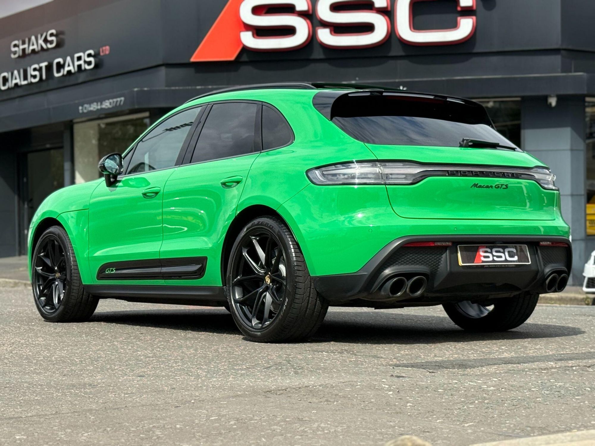 PORSCHE MACAN ESTATE GTS 5dr PDK for sale UK - Slide 2