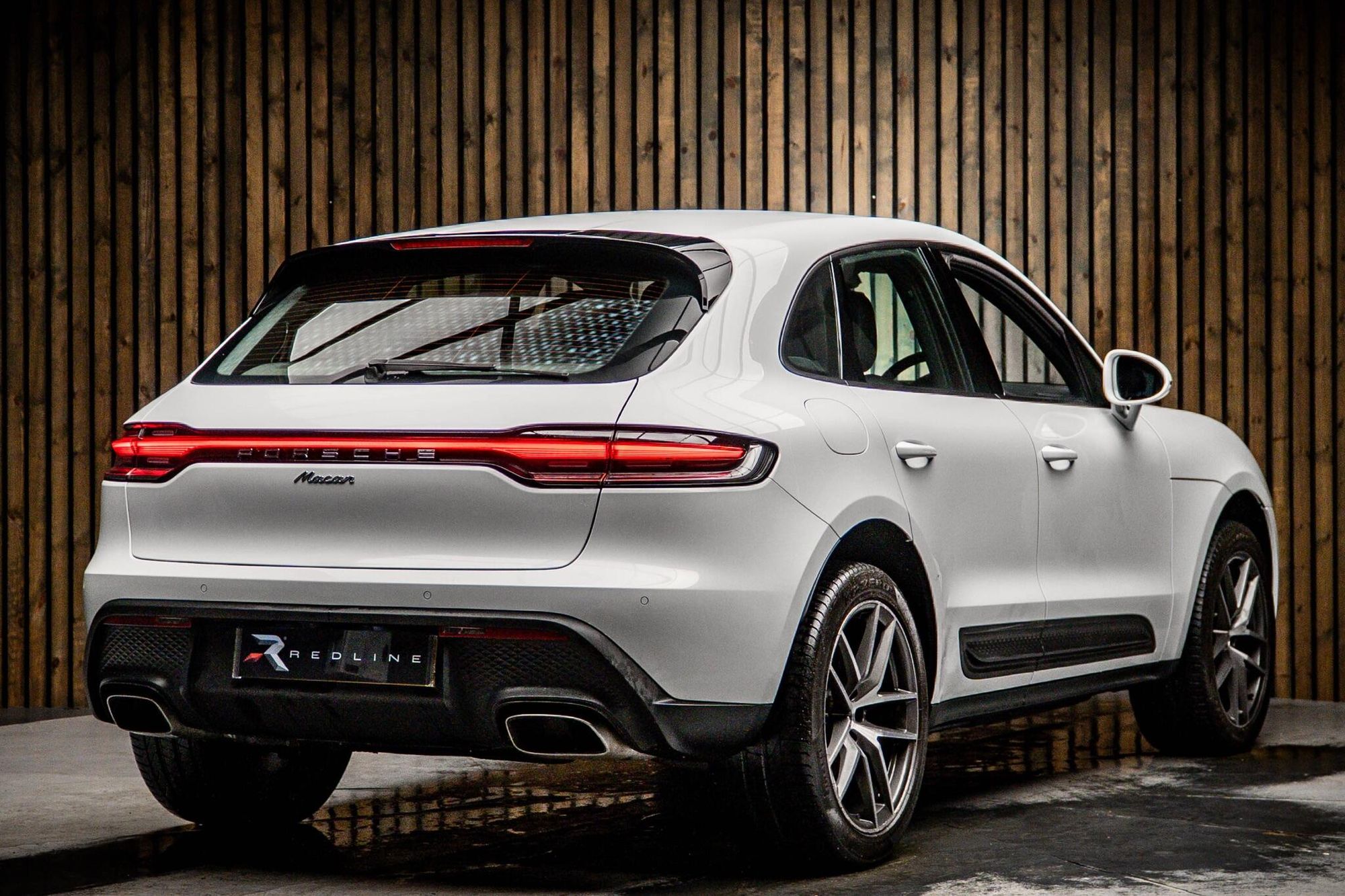 PORSCHE MACAN ESTATE 5dr PDK for sale UK - Slide 4