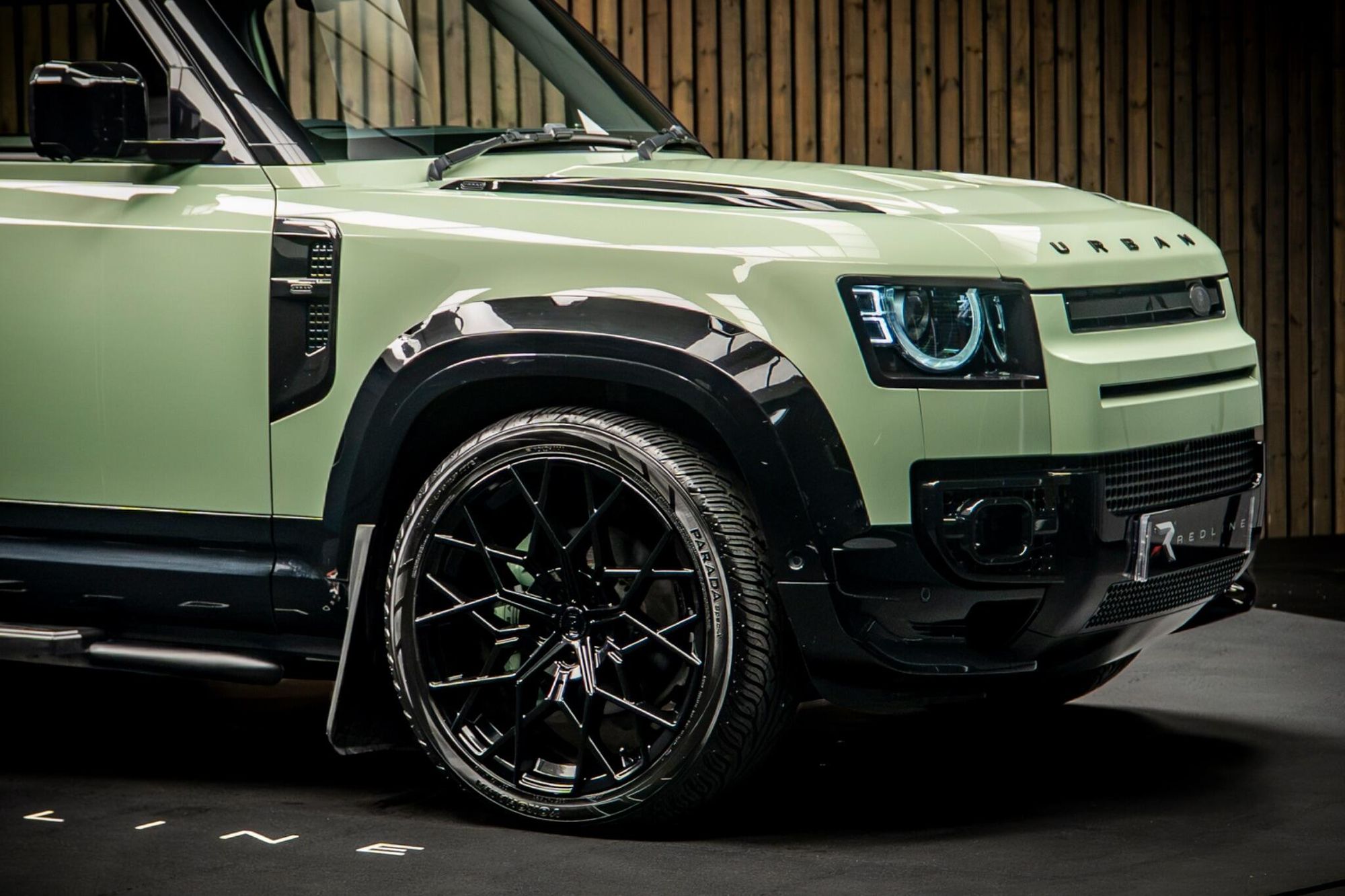LAND ROVER DEFENDER ESTATE SPECIAL EDITIONS 3.0 D300 75th Limited Edition 90 3dr Auto for sale UK - Slide 10