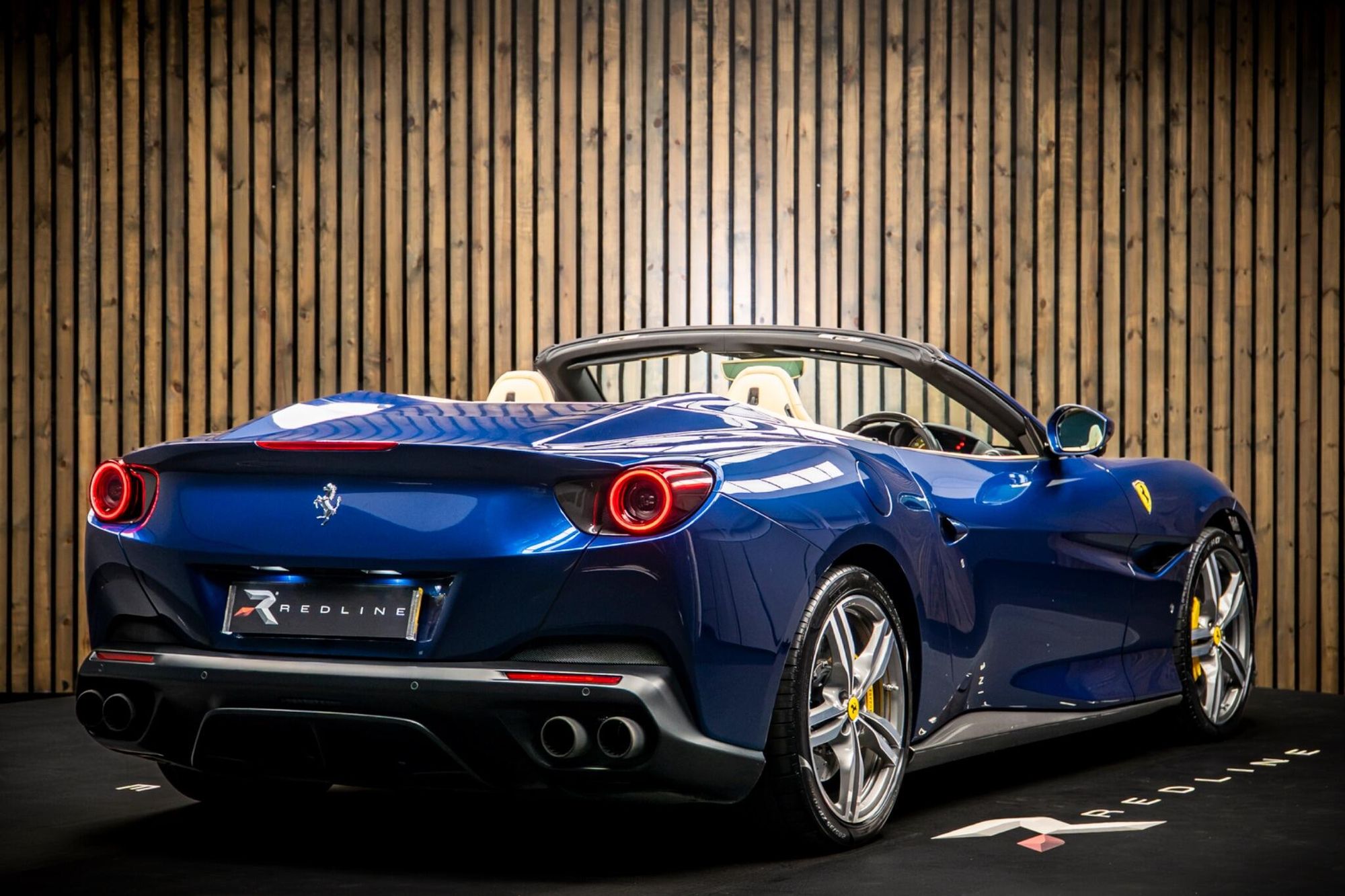 FERRARI PORTOFINO CONVERTIBLE GT 2dr Auto for sale UK - Slide 4