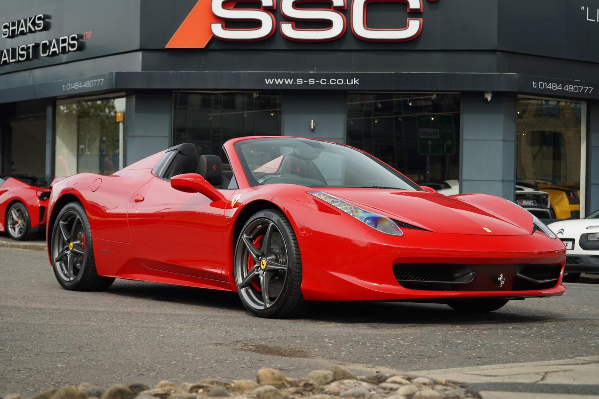 FERRARI 458 CONVERTIBLE Spider 2dr Auto [HELE] for sale UK - Slide 4
