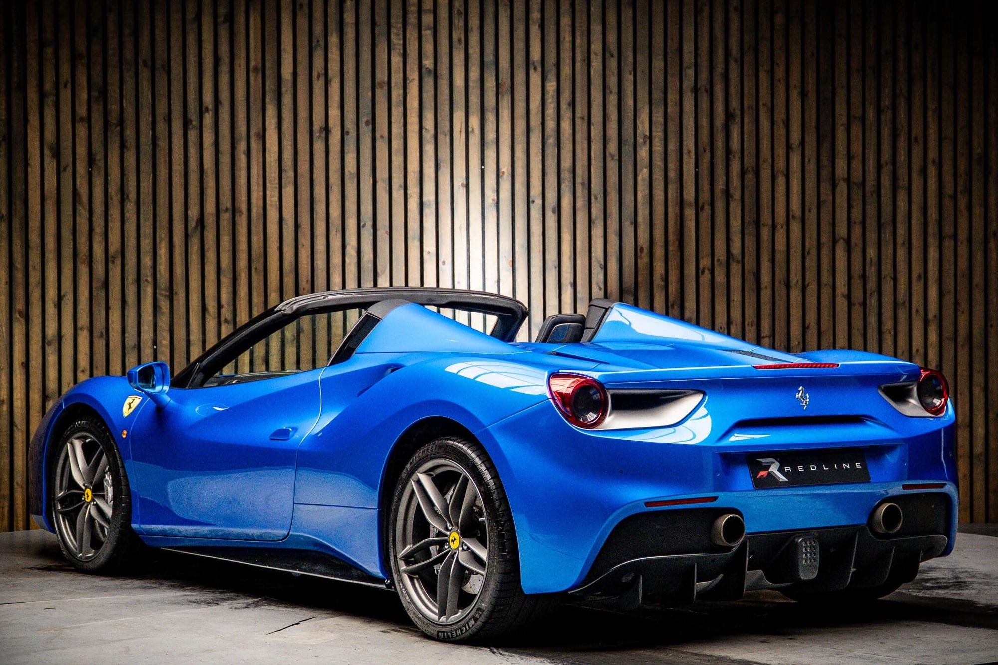 FERRARI 488 CONVERTIBLE Spider 2dr Auto for sale UK - Slide 3