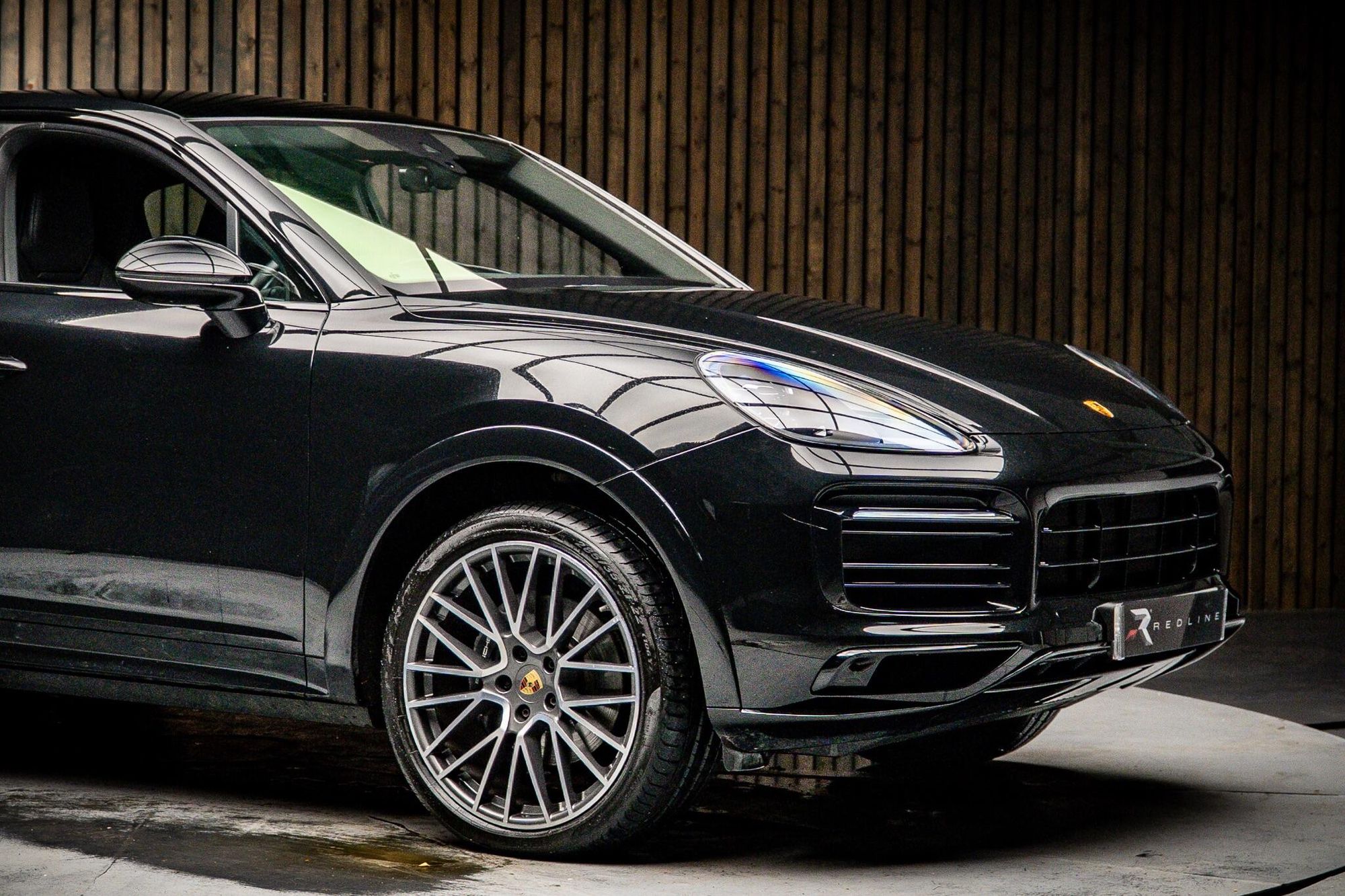 PORSCHE CAYENNE COUPE SPECIAL EDITIONS E-Hybrid Platinum Edition 5dr Tiptronic S for sale UK - Slide 10