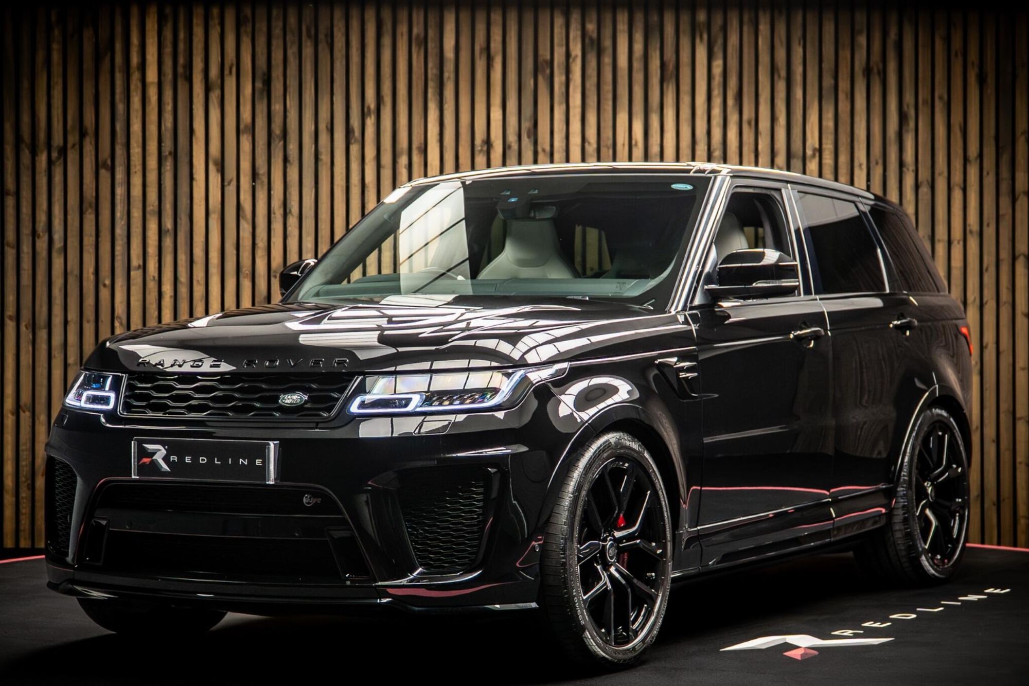 LAND ROVER RANGE ROVER SPORT ESTATE 5.0 P575 S/C SVR 5dr Auto for sale UK - Slide 8
