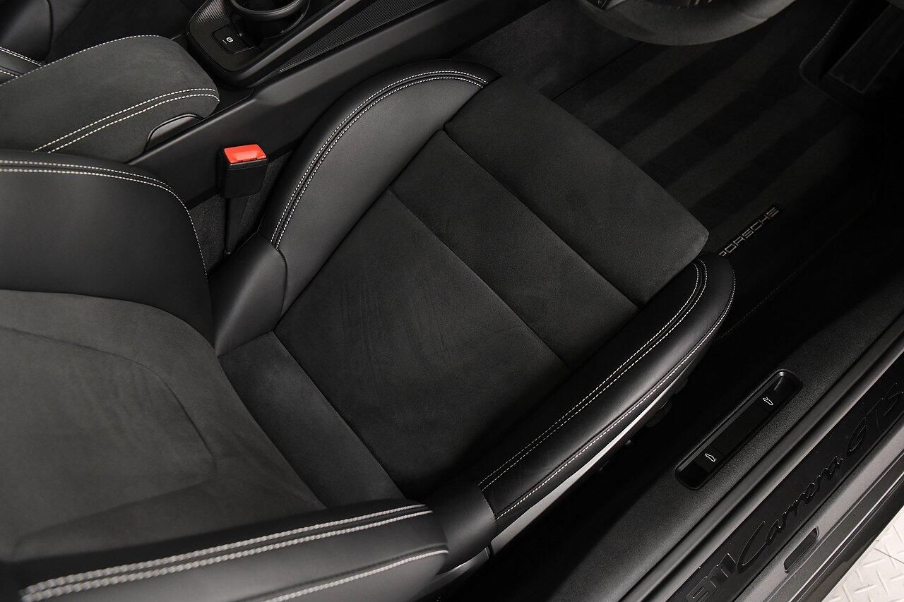 PORSCHE 911 [992] CARRERA COUPE GTS 2dr PDK for sale UK - Slide 8