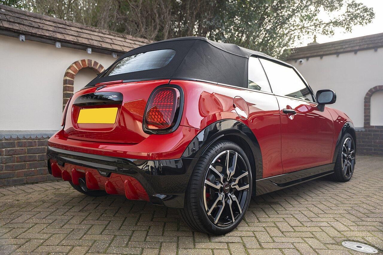 MINI COOPER CONVERTIBLE 2.0 John Cooper Works 2dr Auto for sale UK - Slide 4