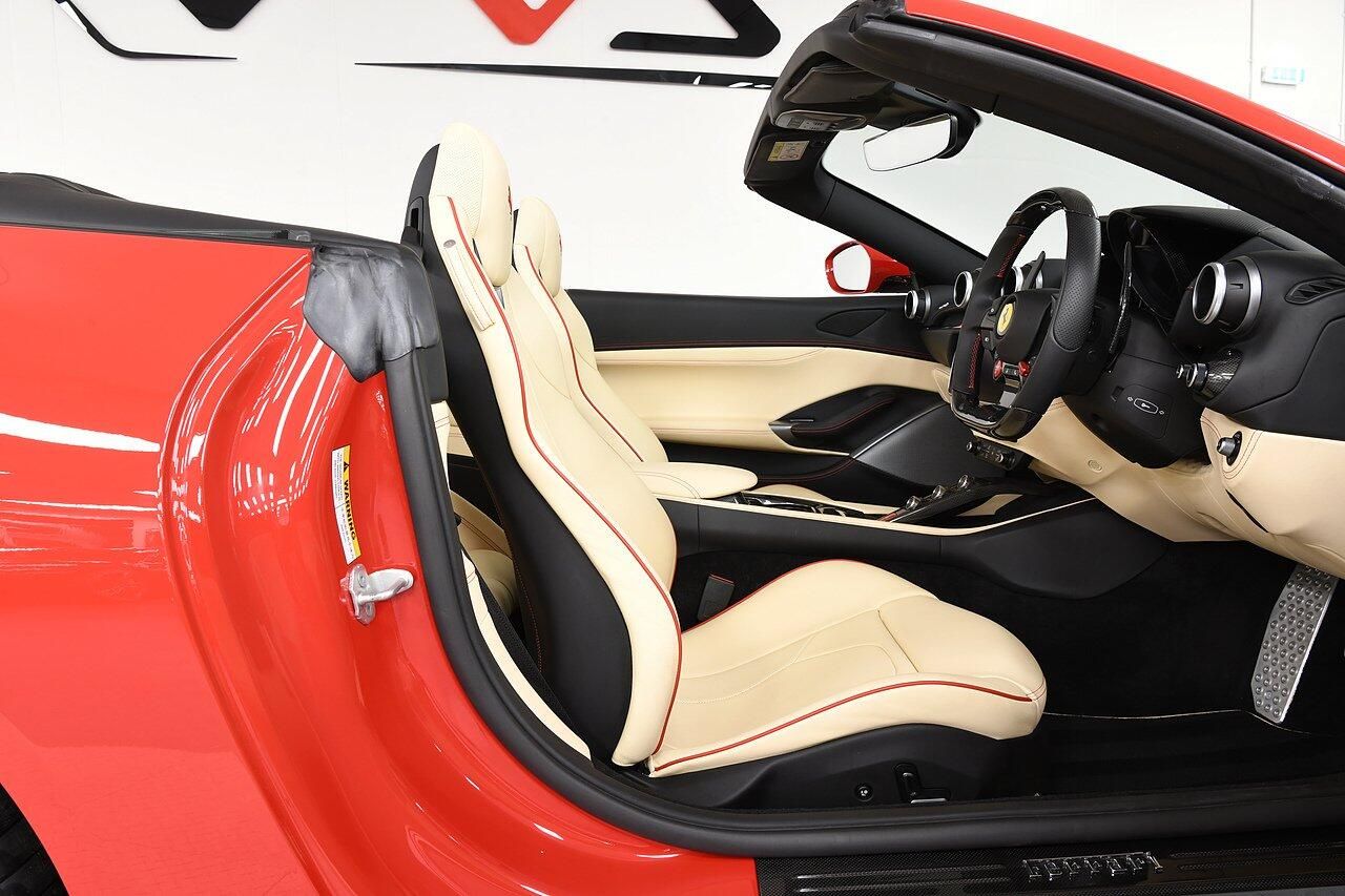 FERRARI PORTOFINO CONVERTIBLE GT 2dr Auto for sale UK - Slide 6