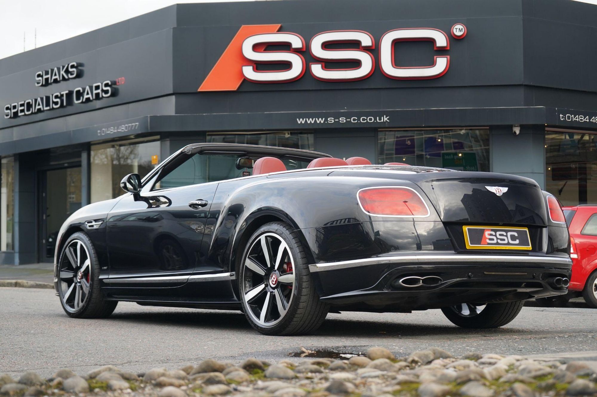 BENTLEY CONTINENTAL GTC CONVERTIBLE 4.0 V8 S 2dr Auto for sale UK - Slide 2