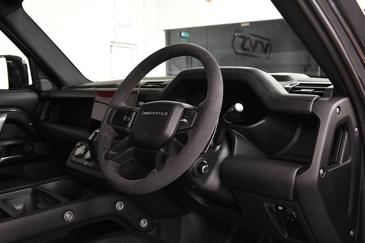 LAND ROVER DEFENDER ESTATE SPECIAL EDITIONS 5.0 P525 V8 Carpathian Edition 110 5dr Auto for sale UK - Slide 5