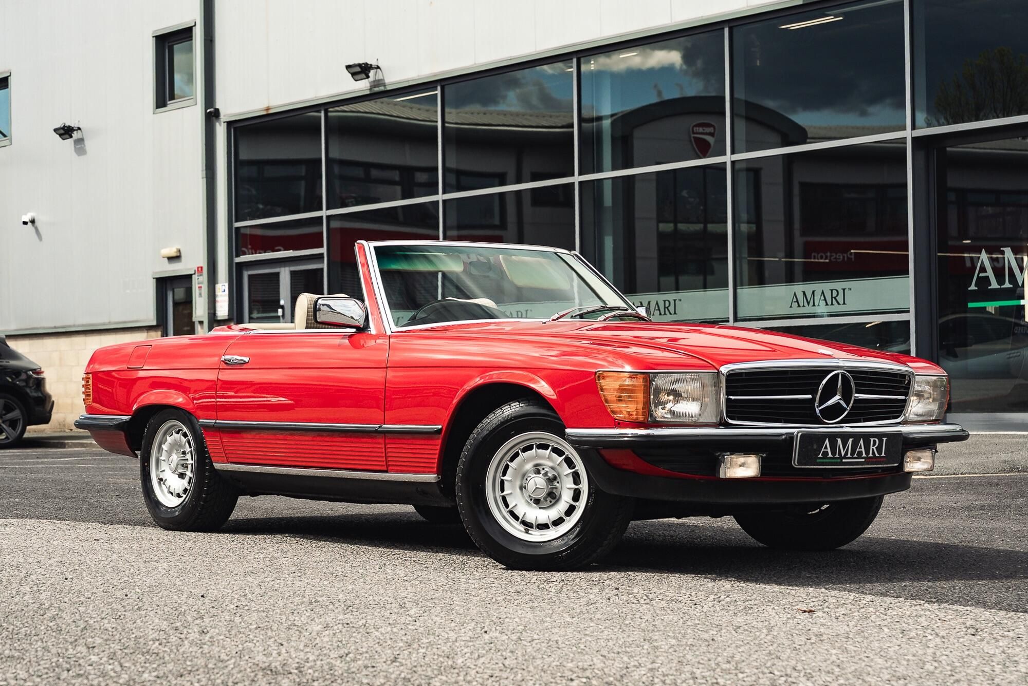 MERCEDES-BENZ SL SERIES ROADSTER 380 SL 2dr Auto for sale UK - Slide 7