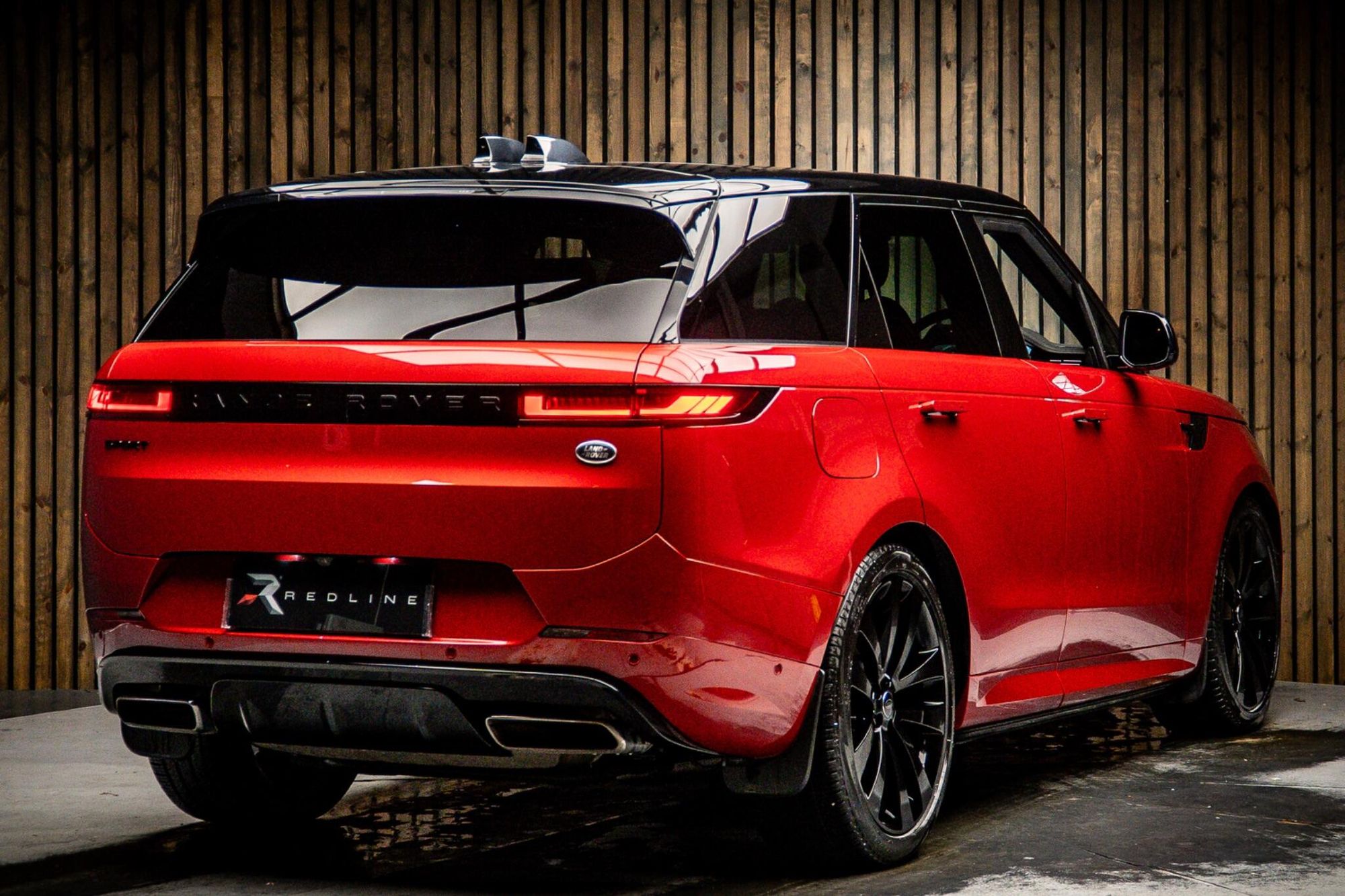 LAND ROVER RANGE ROVER SPORT ESTATE 3.0 P510e First Edition 5dr Auto for sale UK - Slide 4