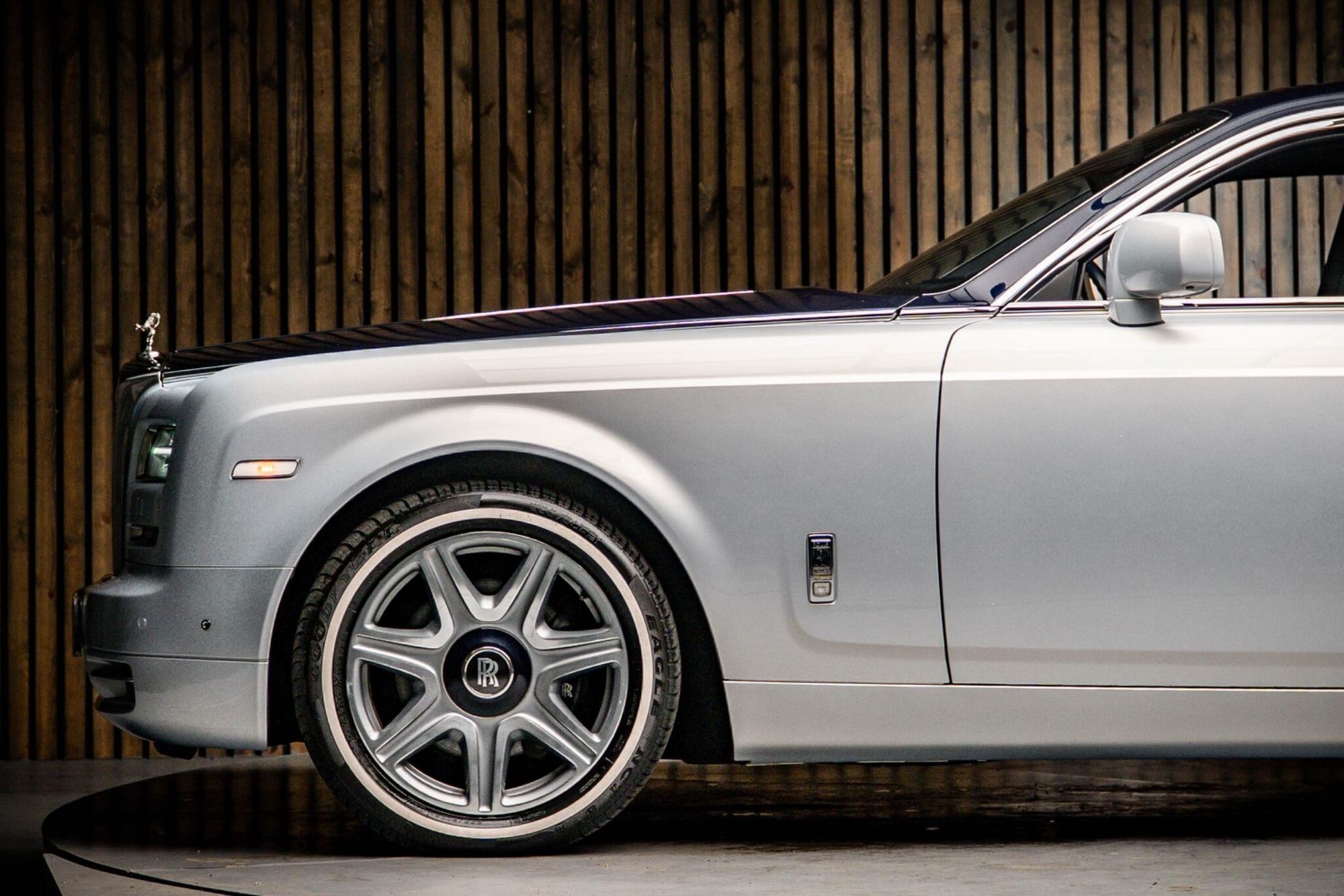 ROLLS-ROYCE PHANTOM COUPE II 2dr Auto for sale UK - Slide 9