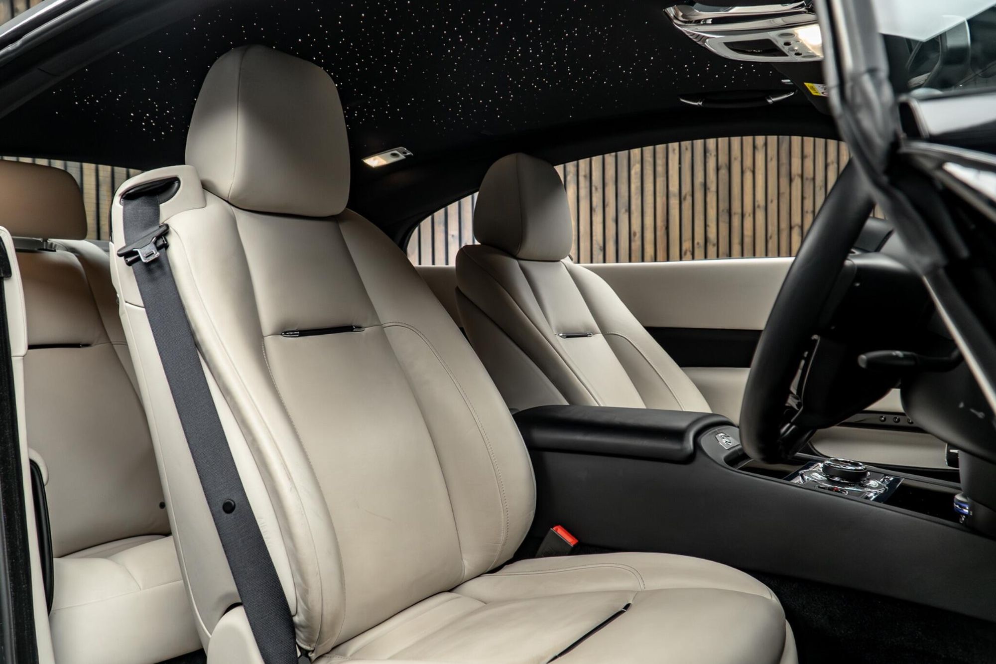 ROLLS-ROYCE WRAITH COUPE 2dr Auto for sale UK - Slide 2