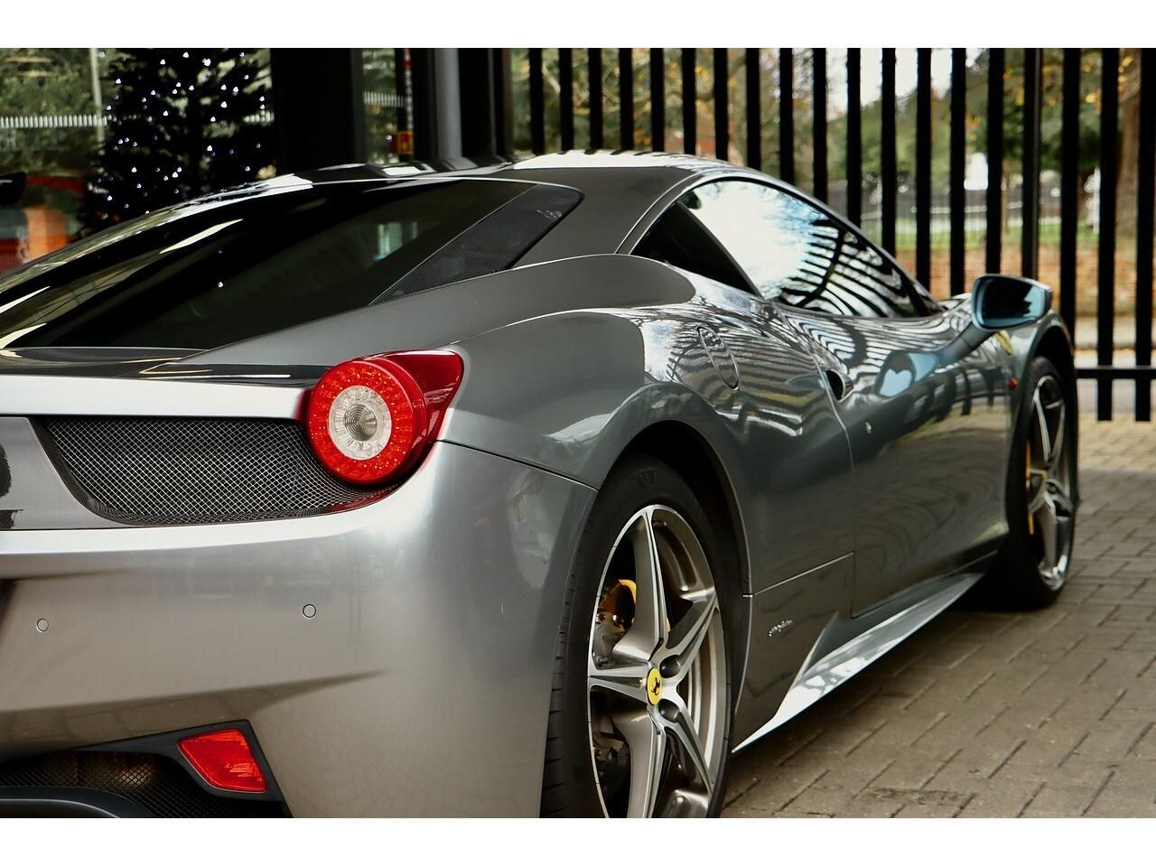 FERRARI 458 COUPE Italia 2dr Auto for sale UK - Slide 8