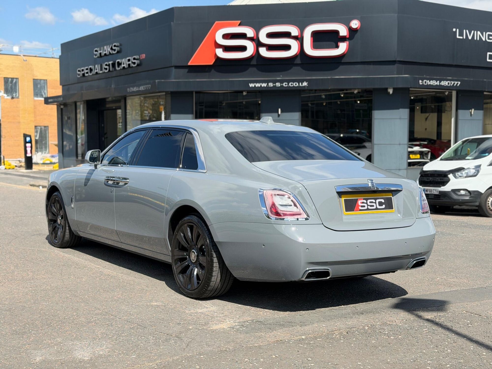 ROLLS-ROYCE GHOST SALOON 4dr Auto EWB for sale UK - Slide 2