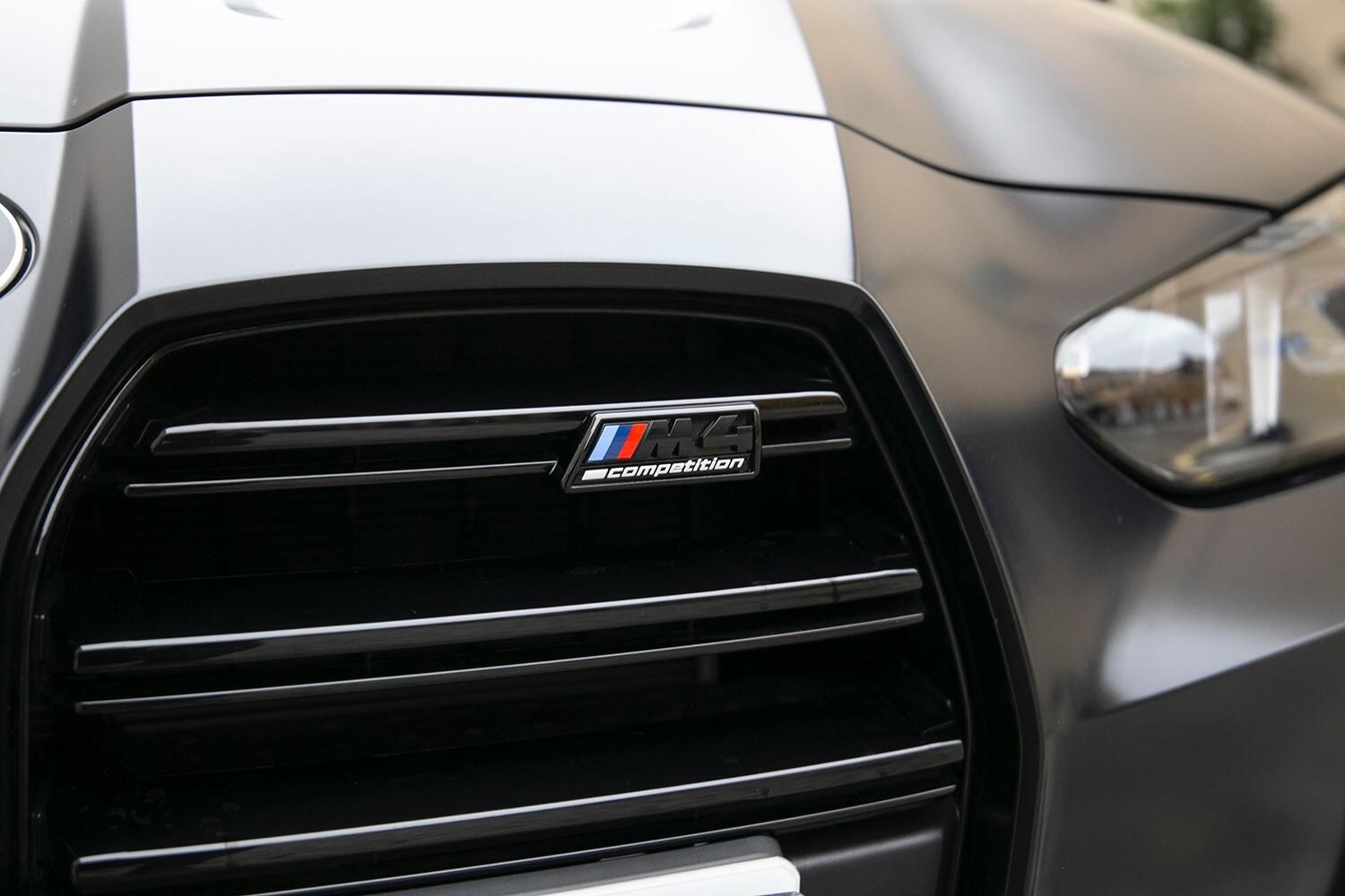 BMW M4 CONVERTIBLE M4 xDrive 530 Competition M 2dr Step Auto for sale UK - Slide 5