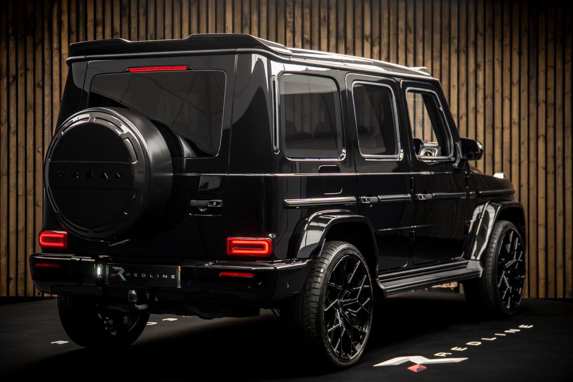 MERCEDES-BENZ G CLASS DIESEL STATION WAGON G400d AMG Line Premium Plus 5dr 9G-Tronic for sale UK - Slide 4