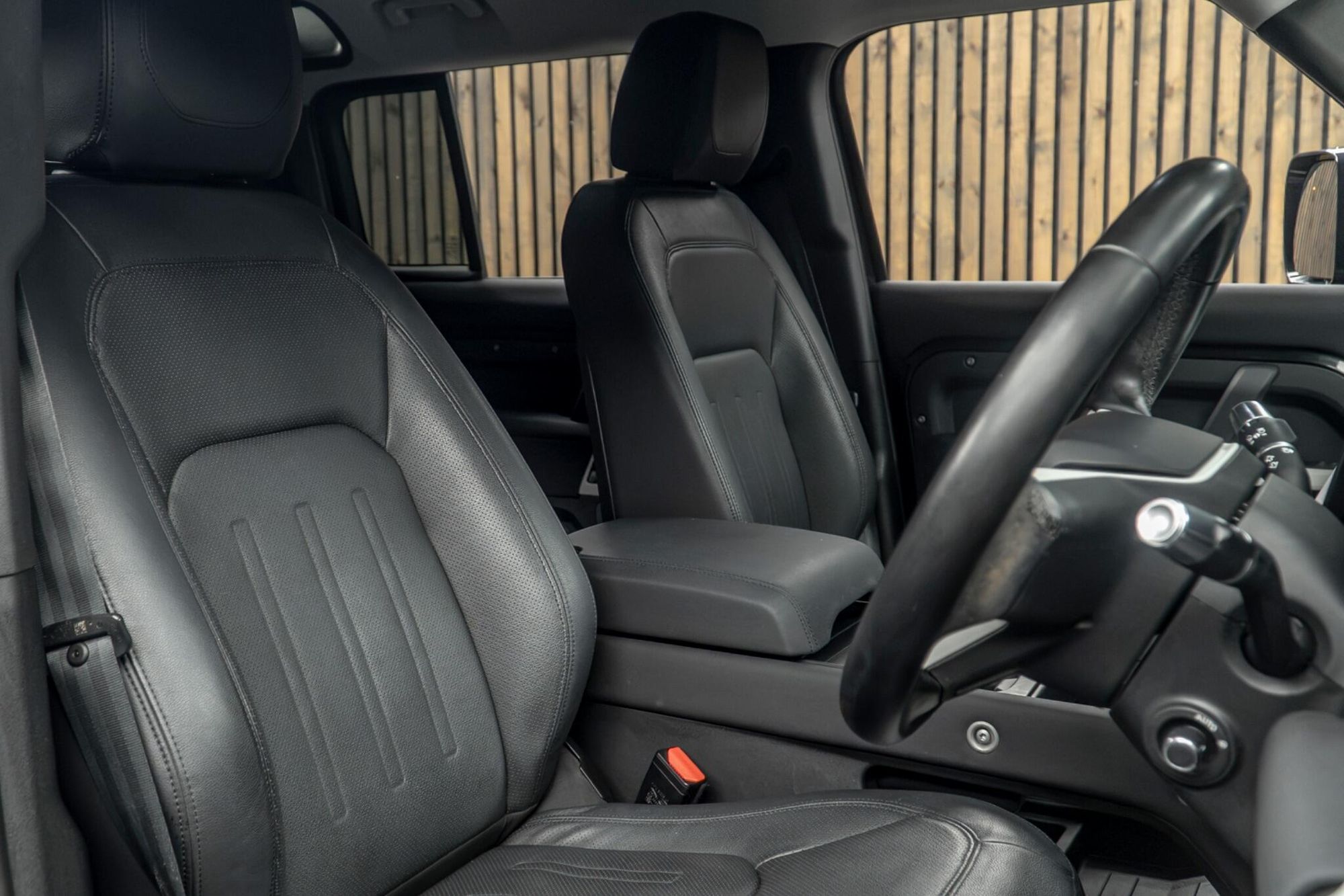 LAND ROVER DEFENDER ESTATE SPECIAL EDITIONS 3.0 D250 XS Edition 110 5dr Auto for sale UK - Slide 2
