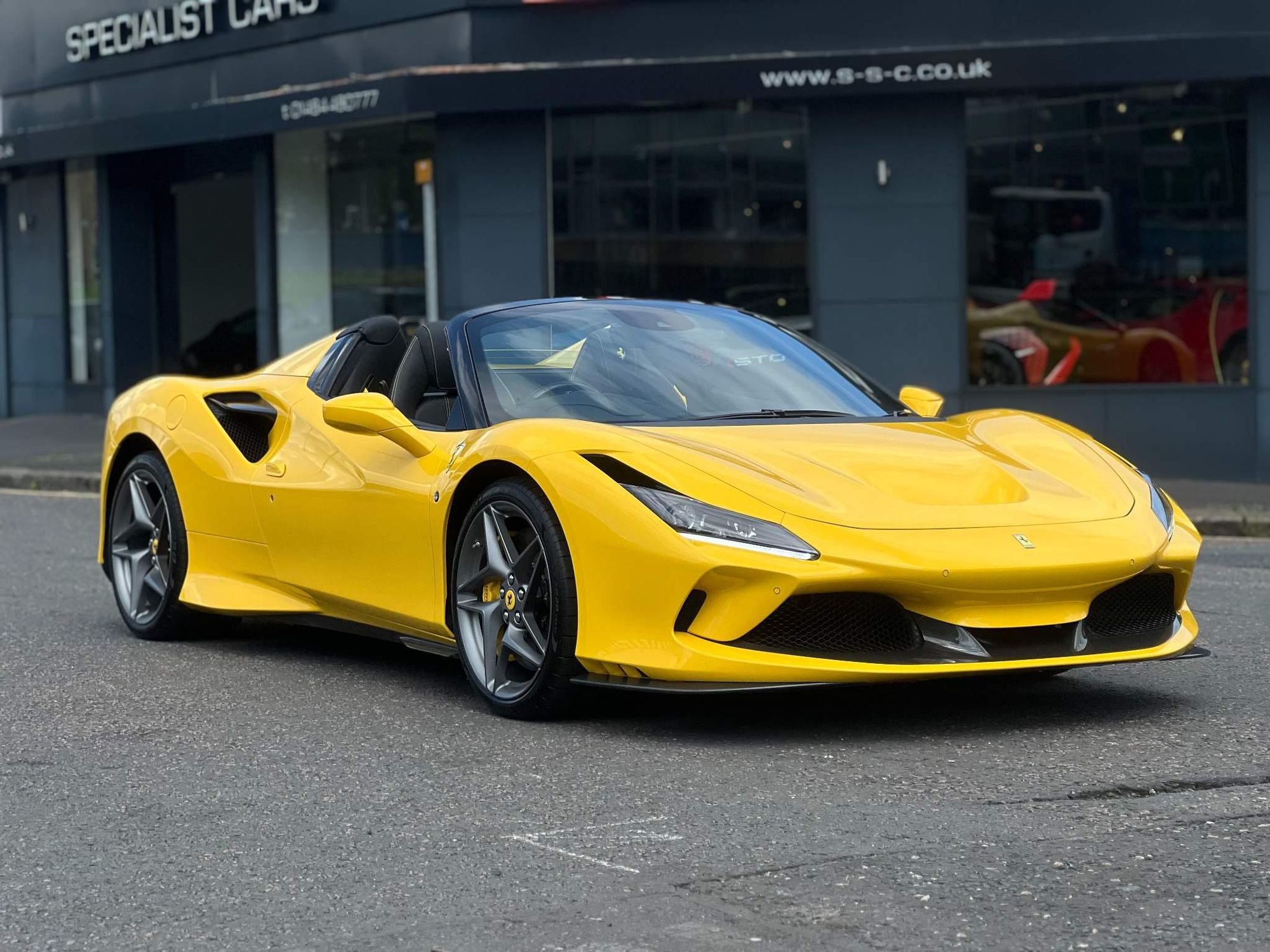 FERRARI F8 SPIDER 2dr Auto for sale UK - Slide 6