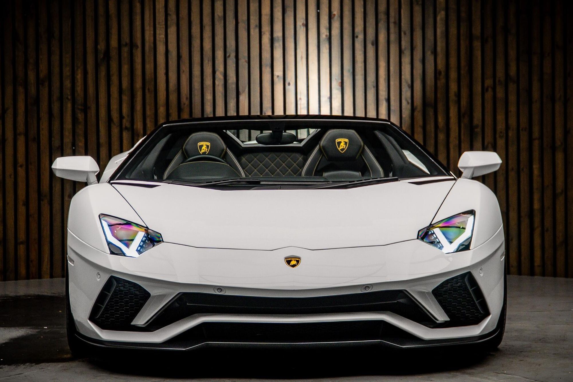 LAMBORGHINI AVENTADOR ROADSTER LP 740-4 S 2dr ISR for sale UK - Slide 5