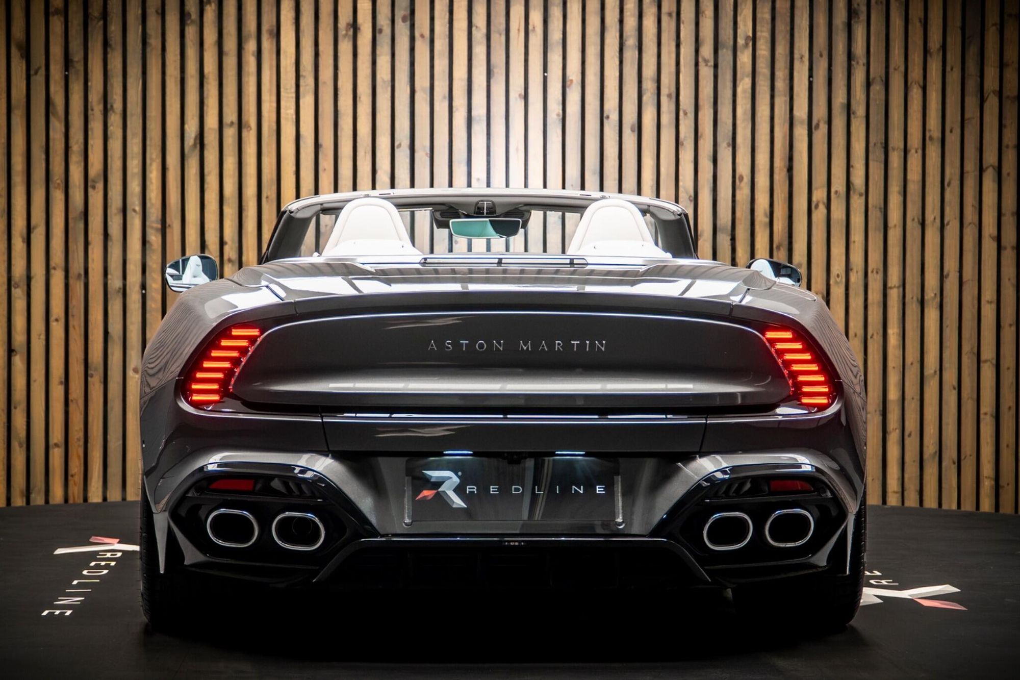 ASTON MARTIN VANQUISH CONVERTIBLE V12 Volante 2dr Auto for sale UK - Slide 6