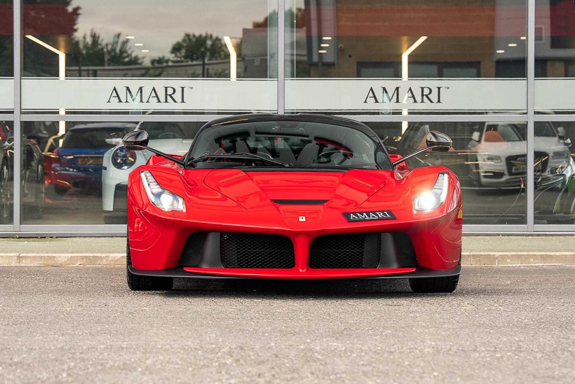 FERRARI LAFERRARI for sale UK - Slide 4