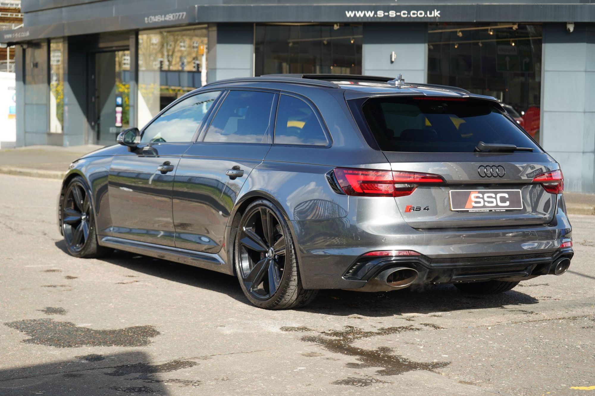 AUDI RS4 RS 4 AVANT SPECIAL EDITION RS 4 TFSI Quattro Sport Edition 5dr S Tronic for sale UK - Slide 7
