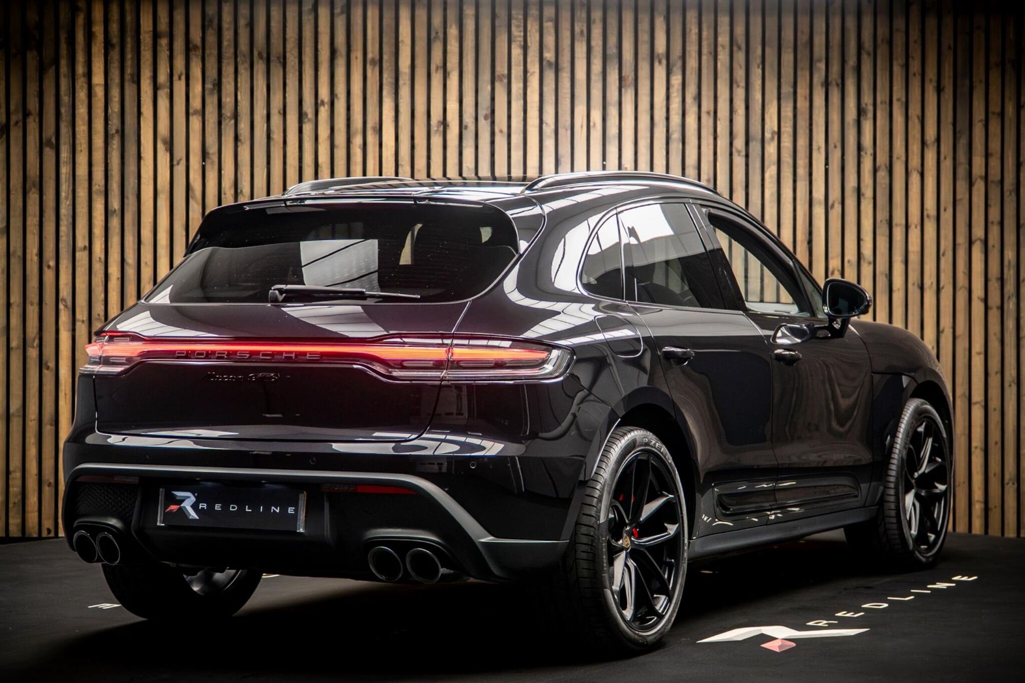PORSCHE MACAN ESTATE GTS 5dr PDK for sale UK - Slide 4