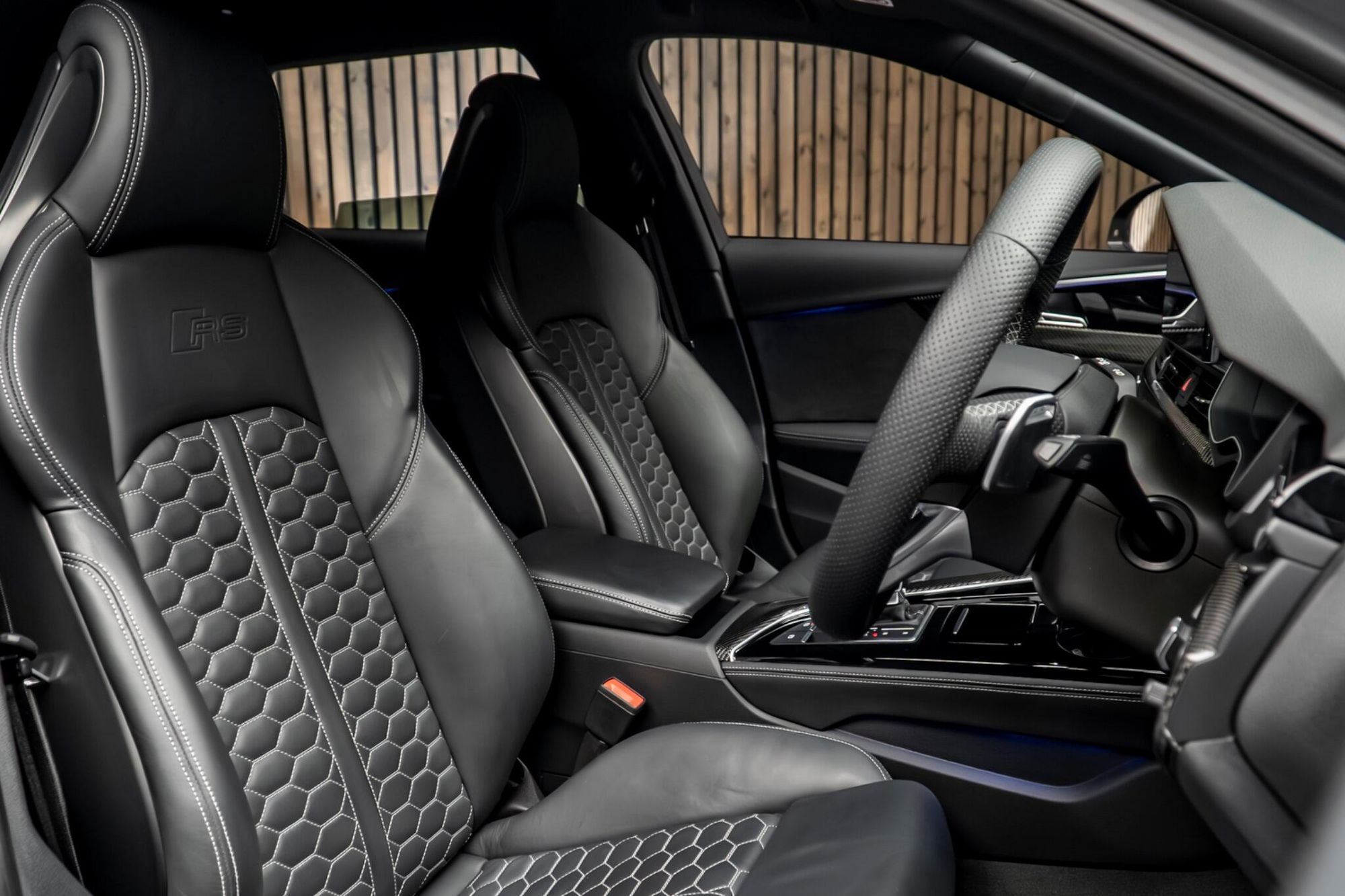 AUDI RS4 RS 4 AVANT RS 4 TFSI Quattro Carbon Black 5dr Tiptronic for sale UK - Slide 2