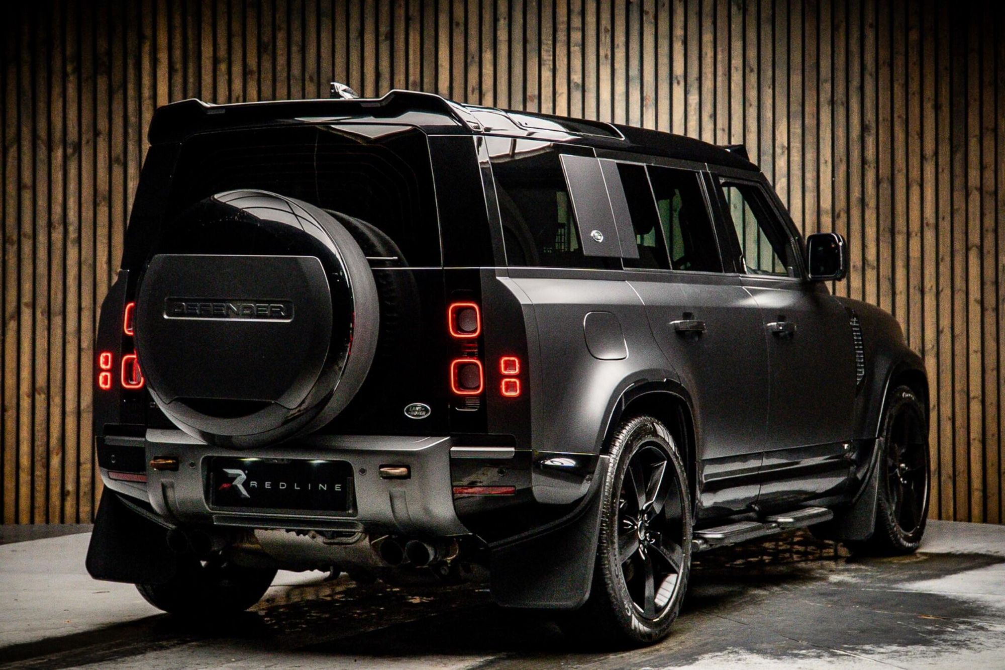 LAND ROVER DEFENDER ESTATE SPECIAL EDITIONS 5.0 P525 V8 Carpathian Edition 110 5dr Auto for sale UK - Slide 4