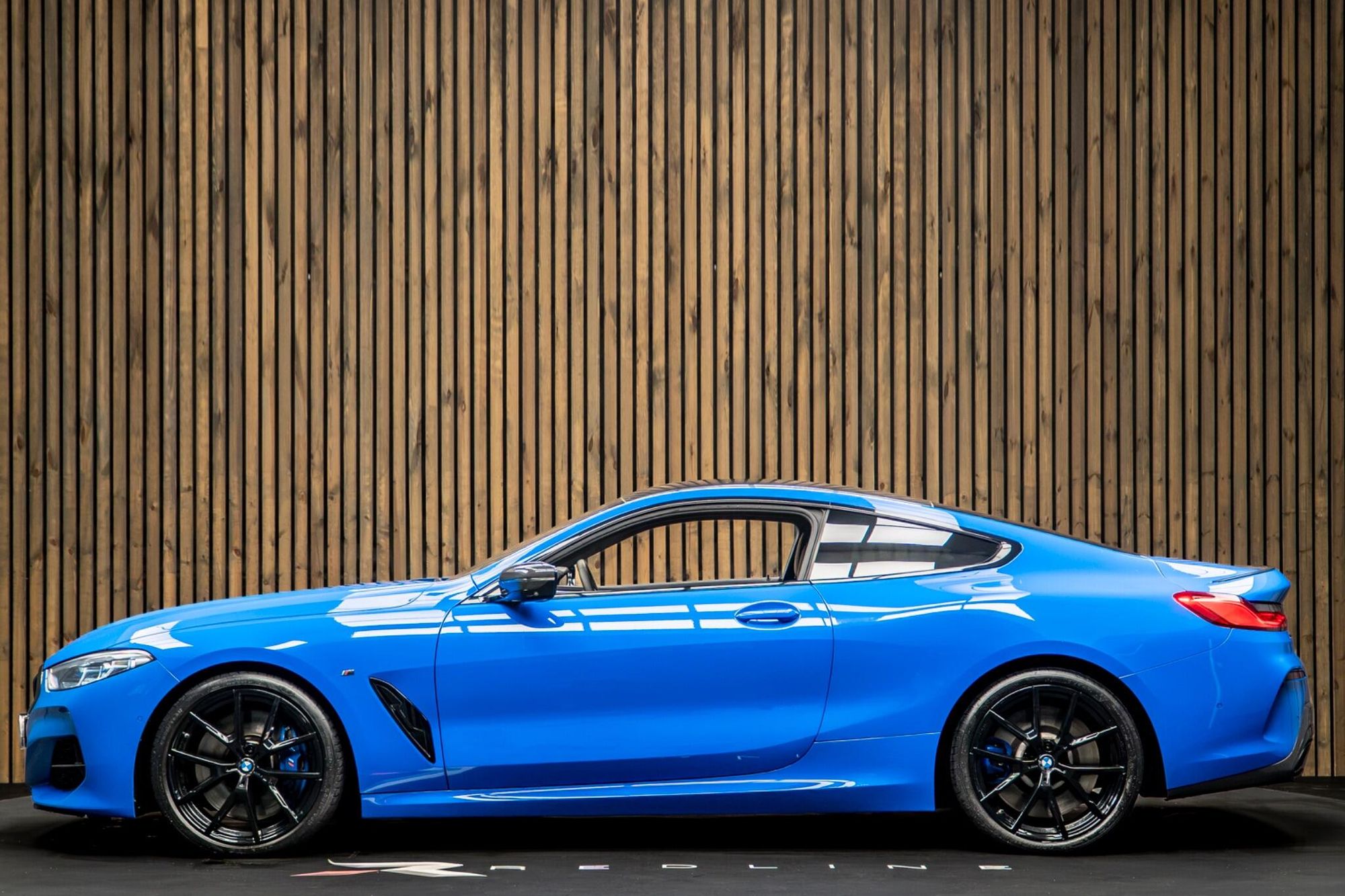 BMW 8 SERIES COUPE M850i xDrive 2dr Auto for sale UK - Slide 7