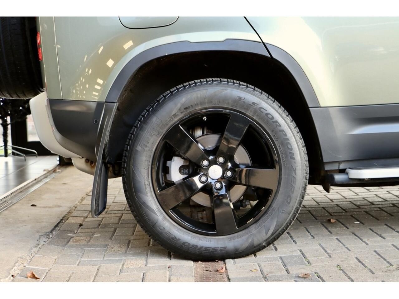 LAND ROVER DEFENDER ESTATE SPECIAL EDITIONS 2.0 D240 First Edition 110 5dr Auto for sale UK - Slide 8