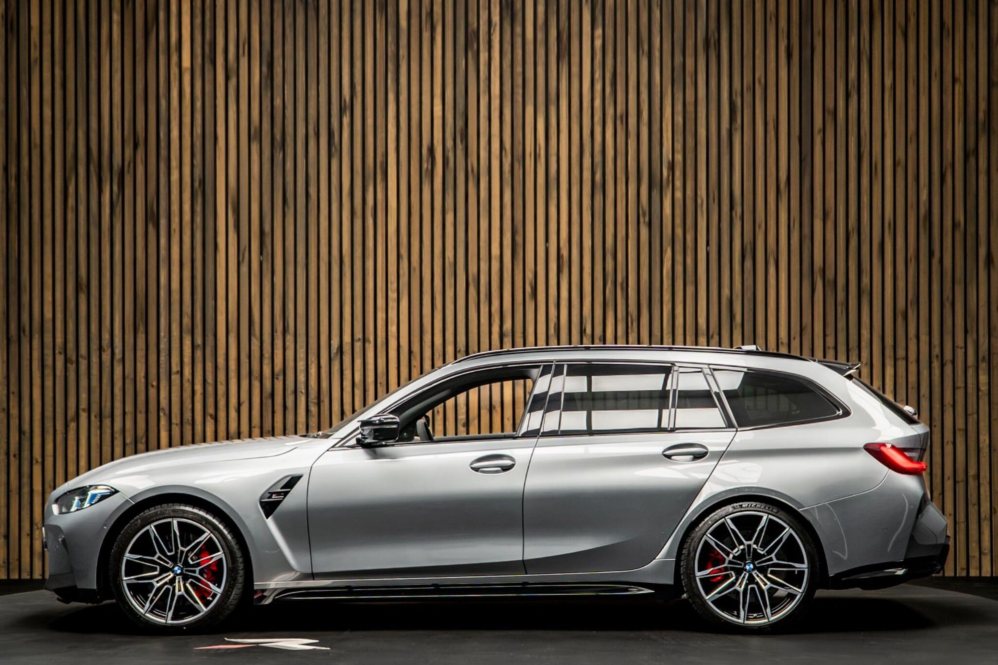 BMW M3 TOURING M3 xDrive 530 Competition M 5dr Step Auto for sale UK - Slide 7
