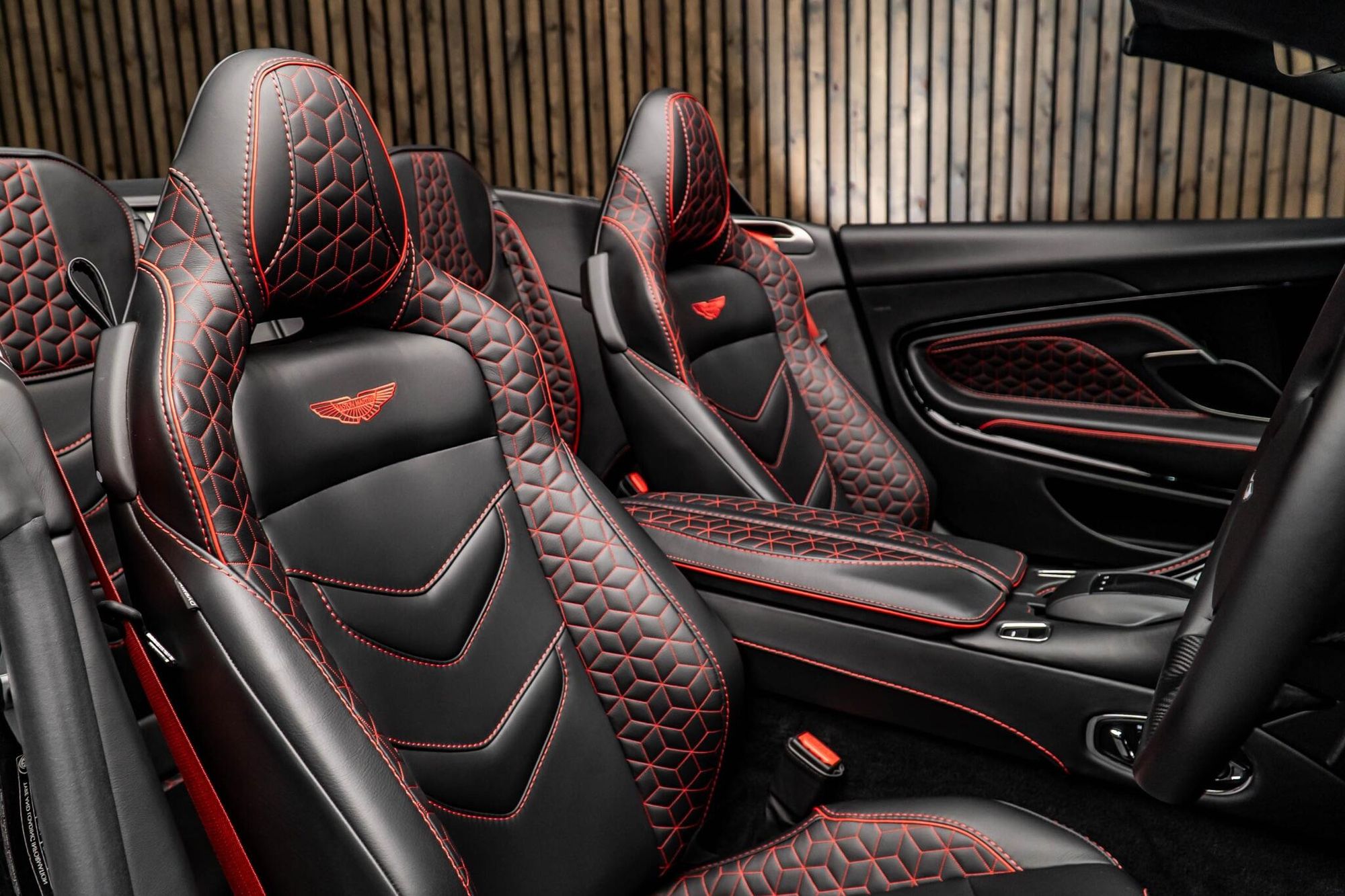 ASTON MARTIN DBS CONVERTIBLE V12 2dr Volante Touchtronic Auto for sale UK - Slide 2