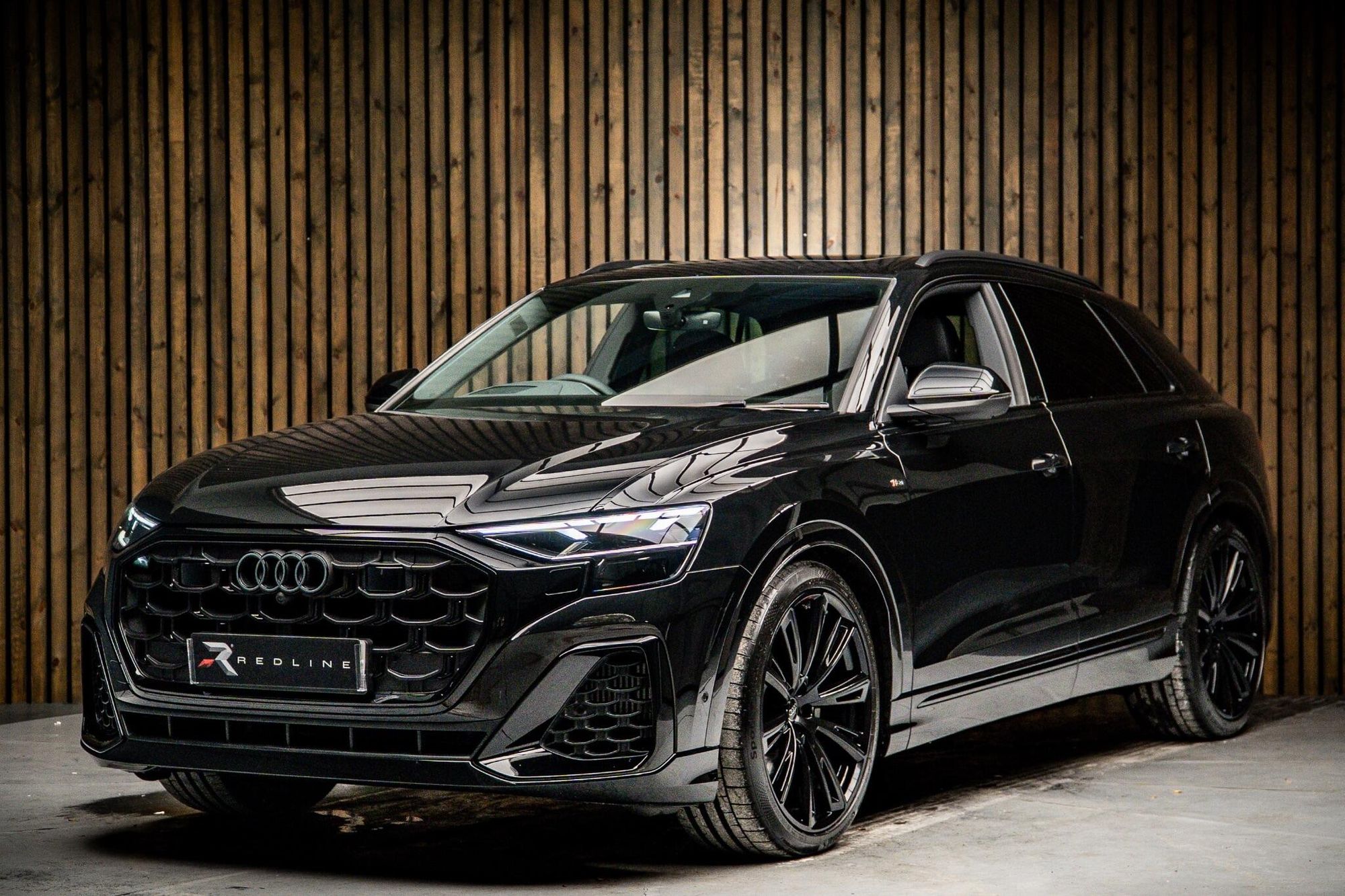AUDI Q8 ESTATE 55 TFSI Quattro Black Edition 5dr Tiptronic for sale UK - Slide 8