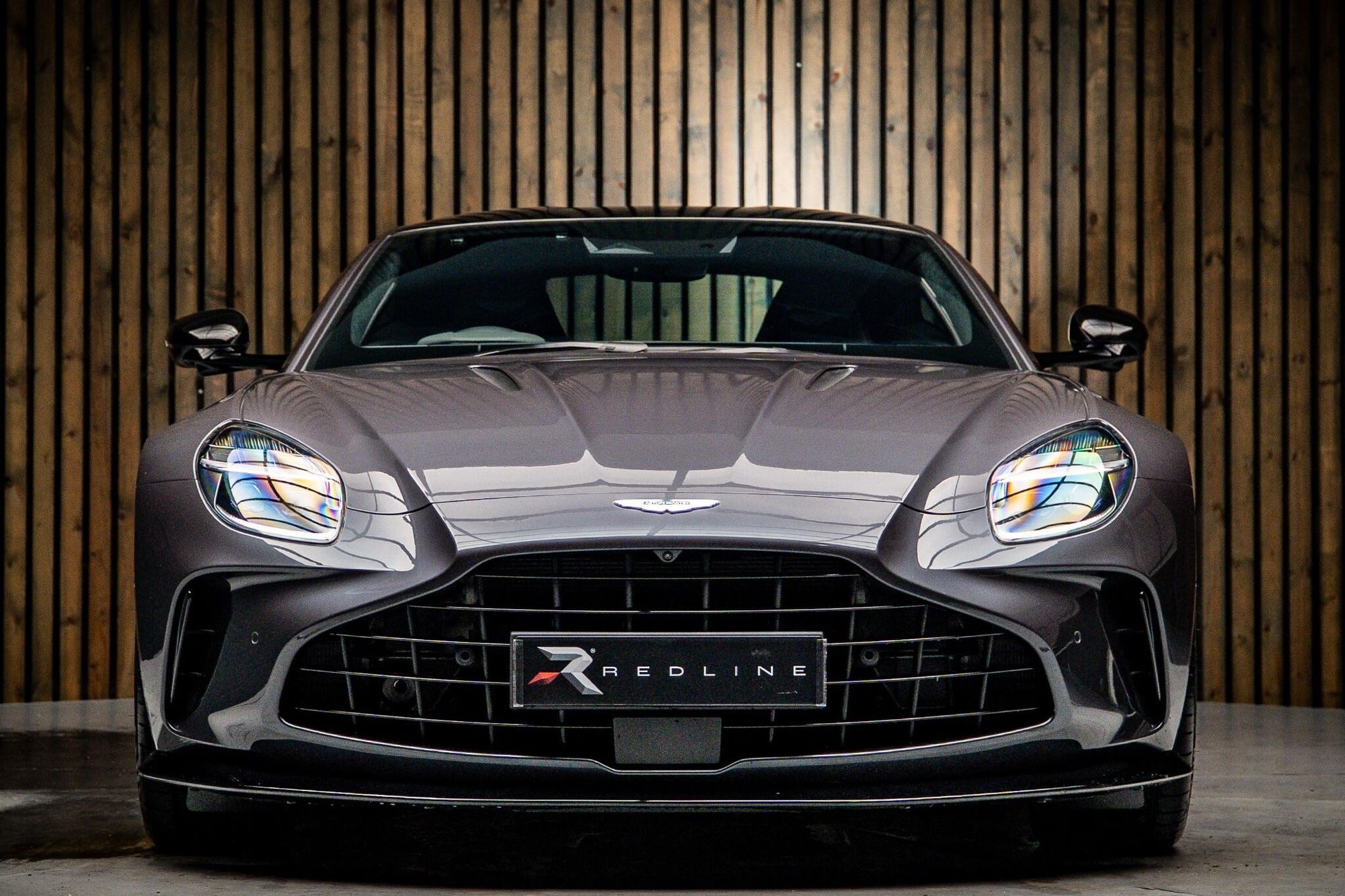 ASTON MARTIN VANTAGE COUPE V8 2dr Auto for sale UK - Slide 5