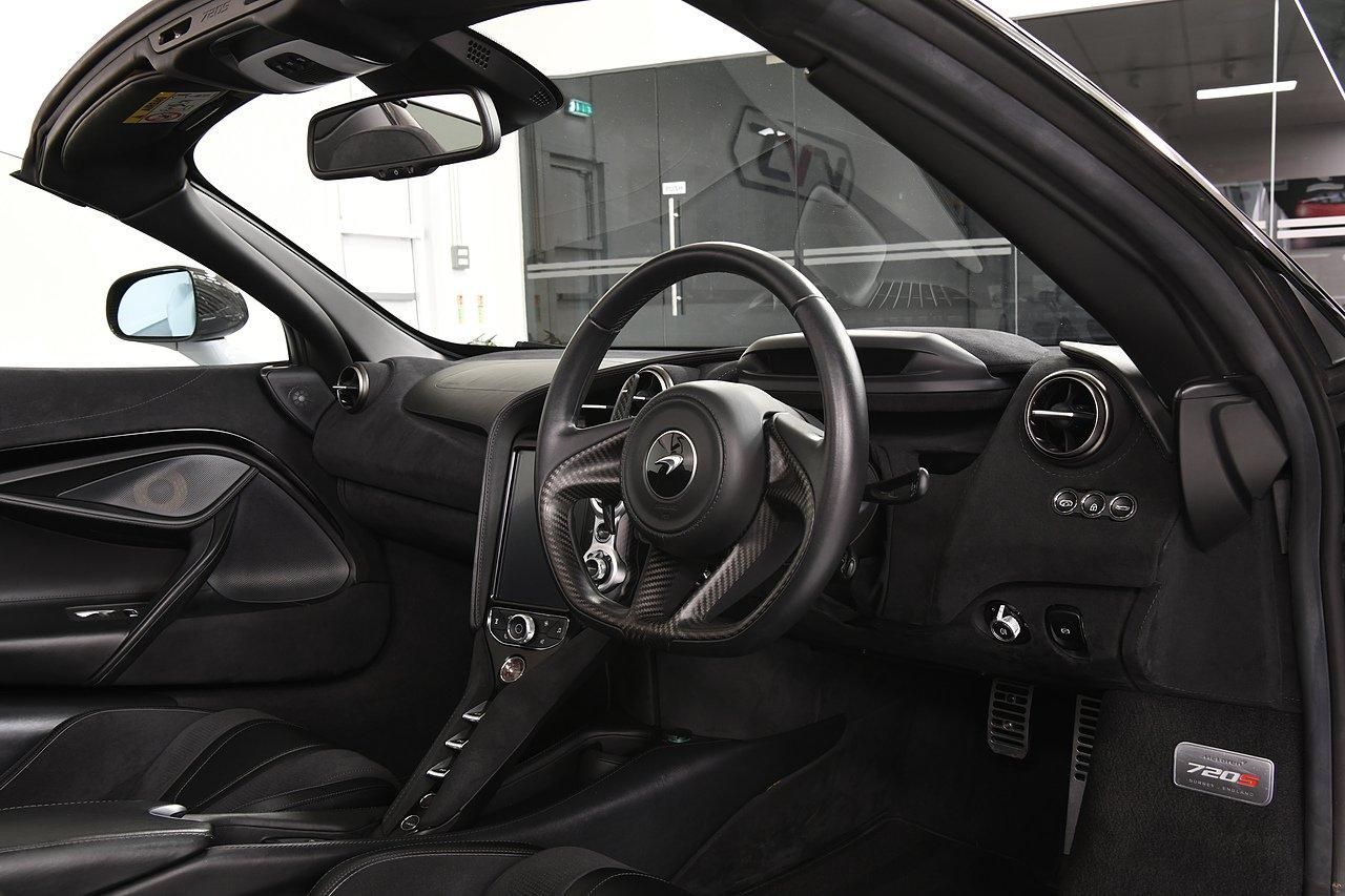 MCLAREN 720 S SPIDER V8 2dr SSG Auto for sale UK - Slide 4