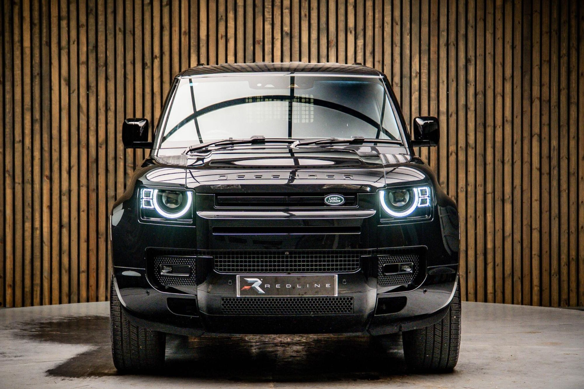 LAND ROVER DEFENDER 90 DIESEL 3.0 D350 Hard Top X-Dynamic HSE Auto for sale UK - Slide 5