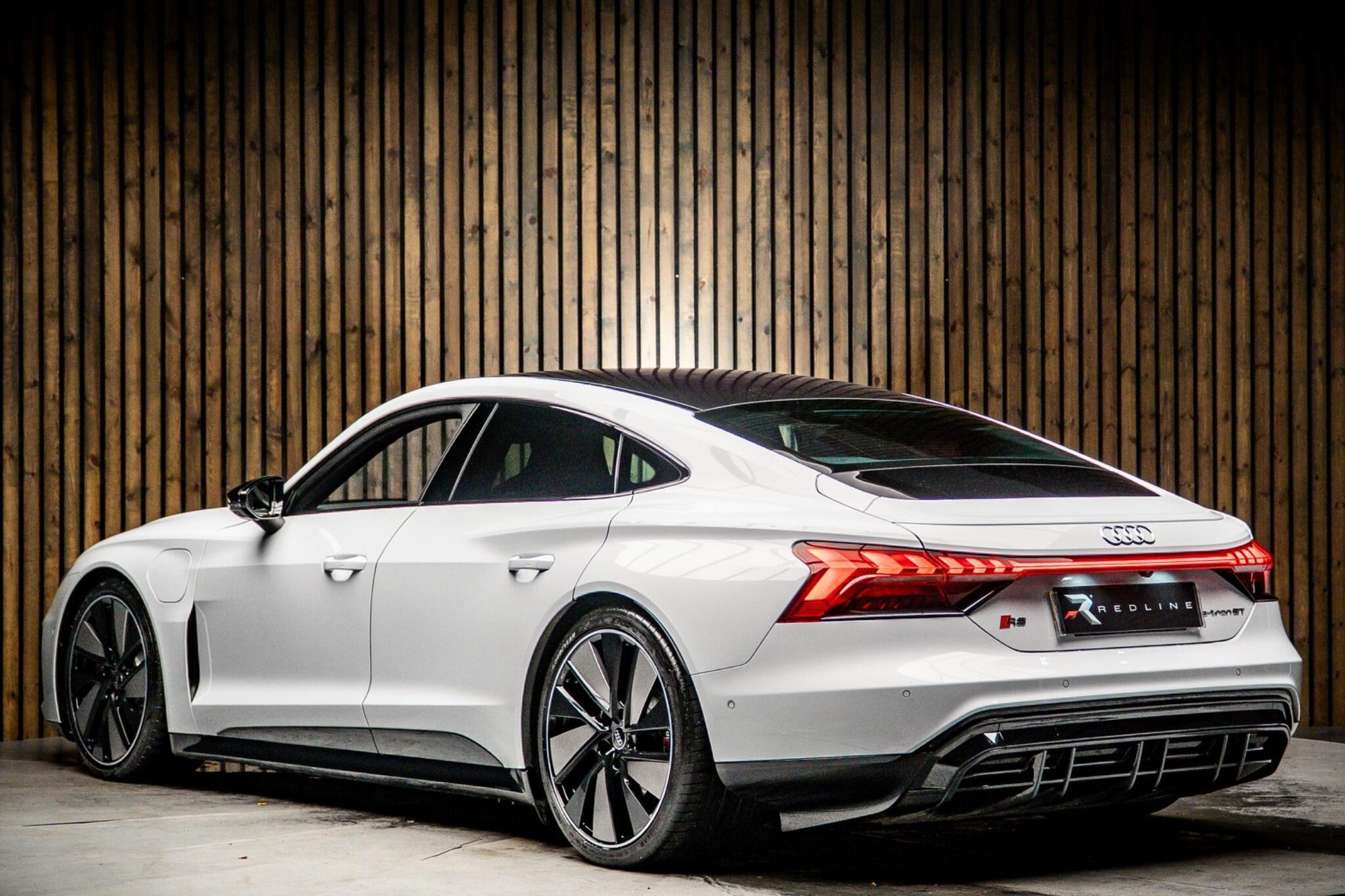 AUDI RS E-TRON GT SALOON 475kW Quattro 93kWh 4dr Auto for sale UK - Slide 3