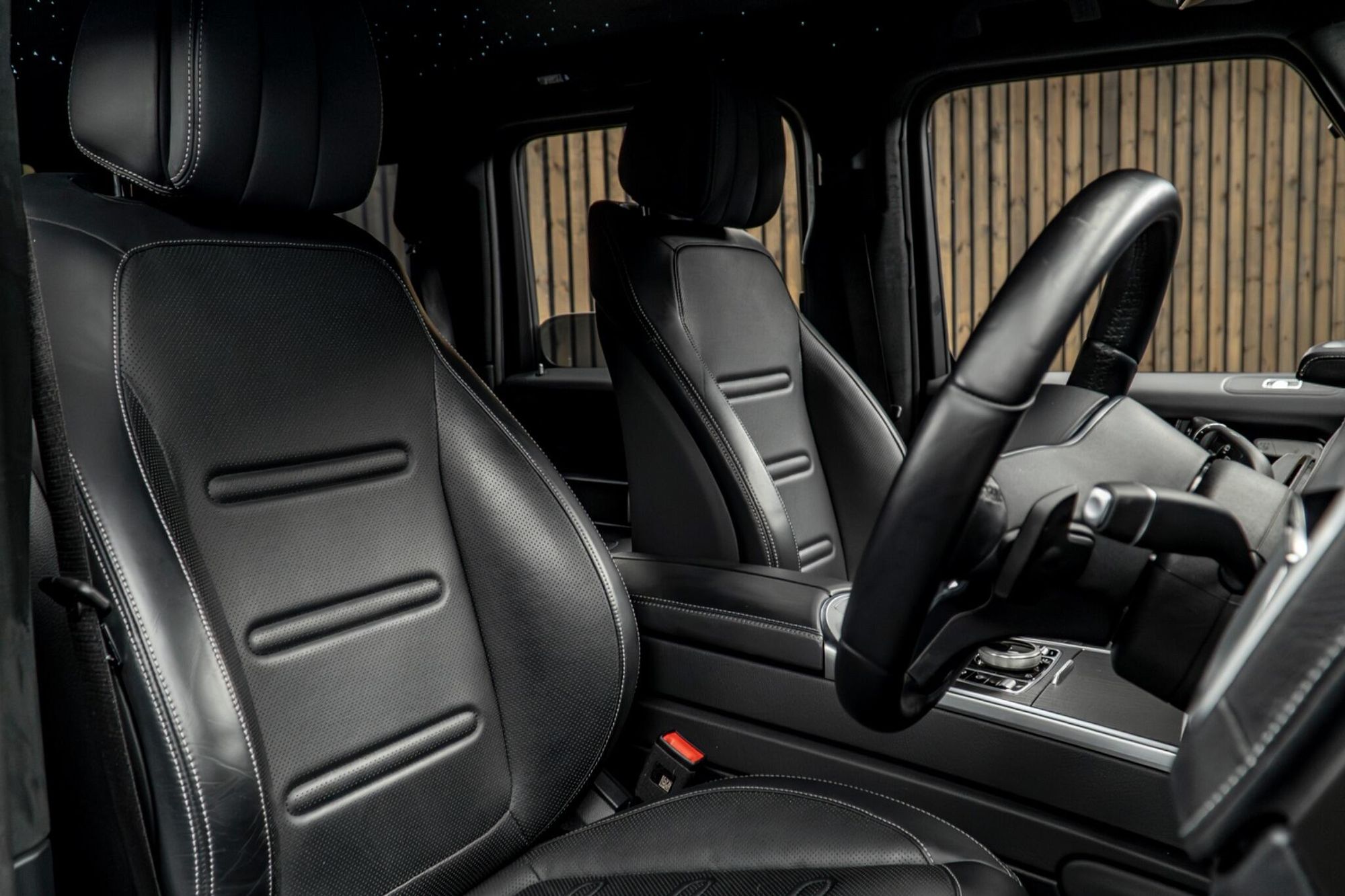 MERCEDES-BENZ G CLASS DIESEL STATION WAGON G400d AMG Line Premium Plus 5dr 9G-Tronic for sale UK - Slide 2